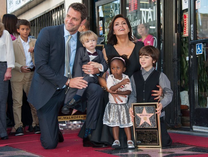 Mariska Hargitay with her husband and children. I Image: Getty Images.
