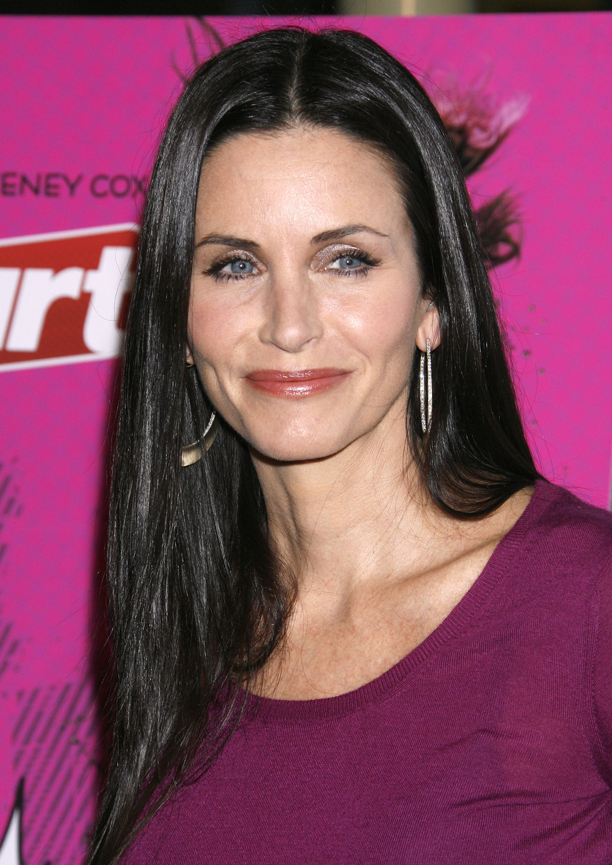Courteney Cox arrives at the 2nd season premiere screening of FX Network's "Dirt" held at the Arclight Theaters in Hollywood, California on February 28, 2008. | Source: Getty Images