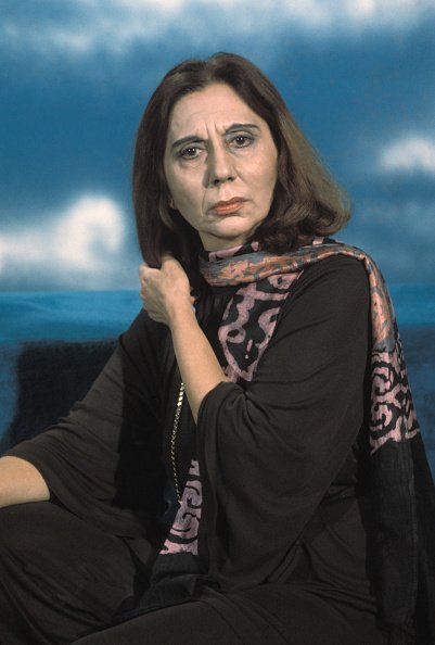 Portrait de l'actrice Alice Sapritch en avril 1977 à Paris, France. | Photo : Getty Images