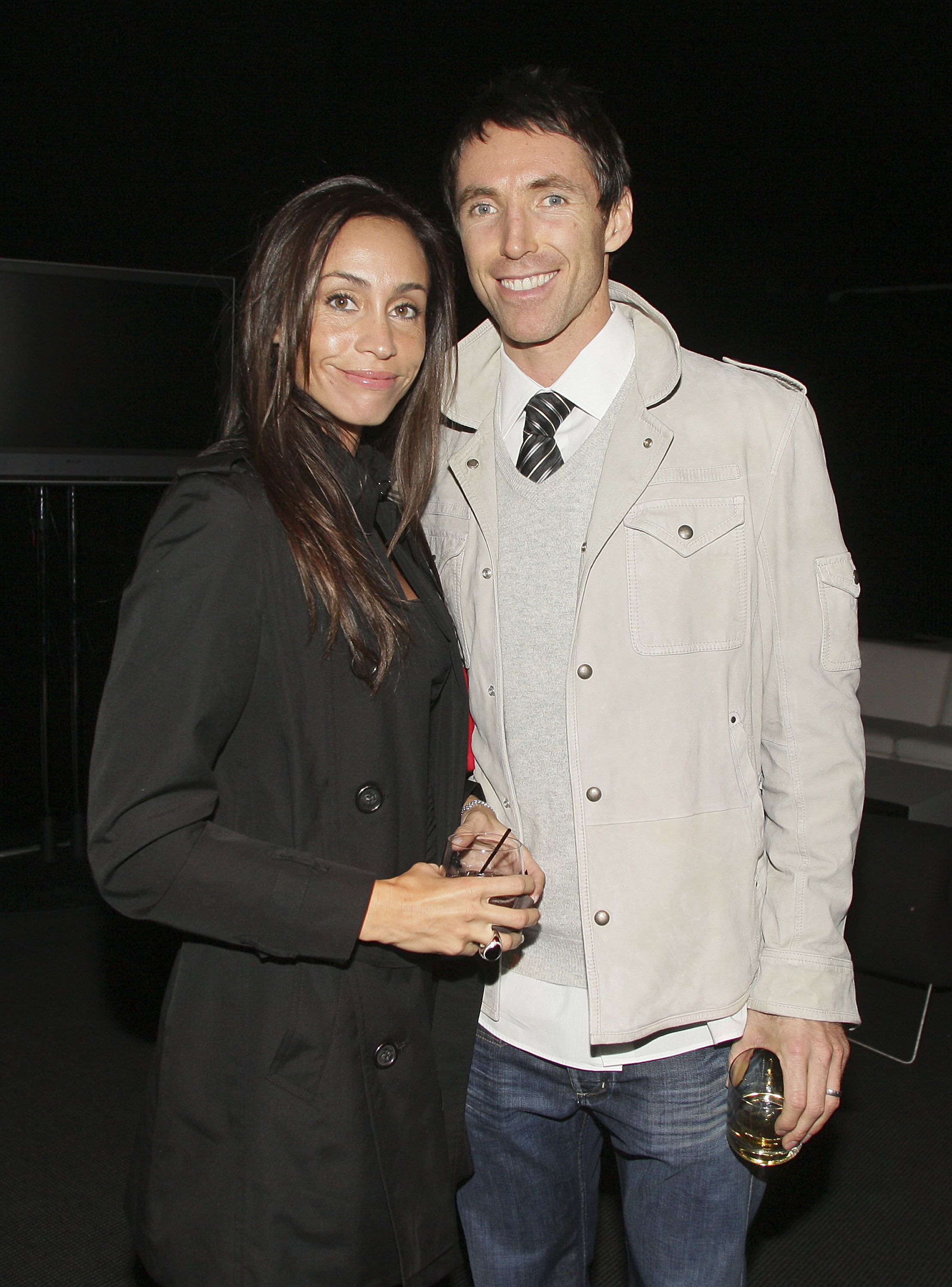 Steve Nash and Alejandra Amarilla at the Ronnie Lott and Donovan McNabb Dinner in 2008 in Phoenix, Arizona | Source: Getty Images