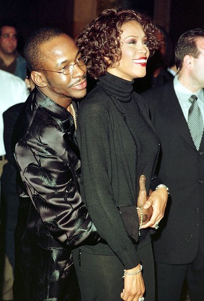 Whitney Houston and Bobby Brown at a party in New York City April 13, 1999 | Photo: Getty Images