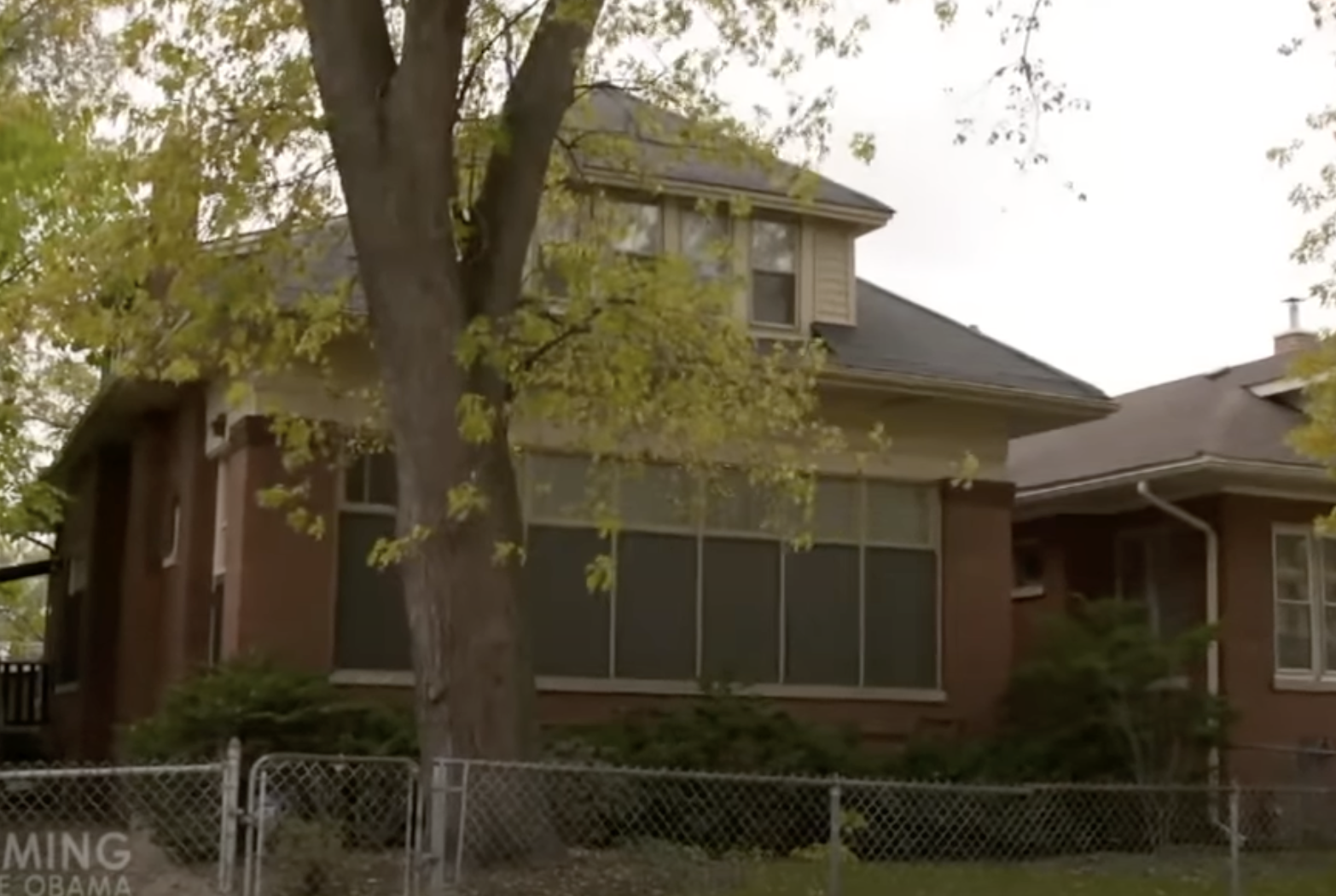 The woman's former childhood home photographed on November 18, 2018. | Source: YouTube/ABCNews