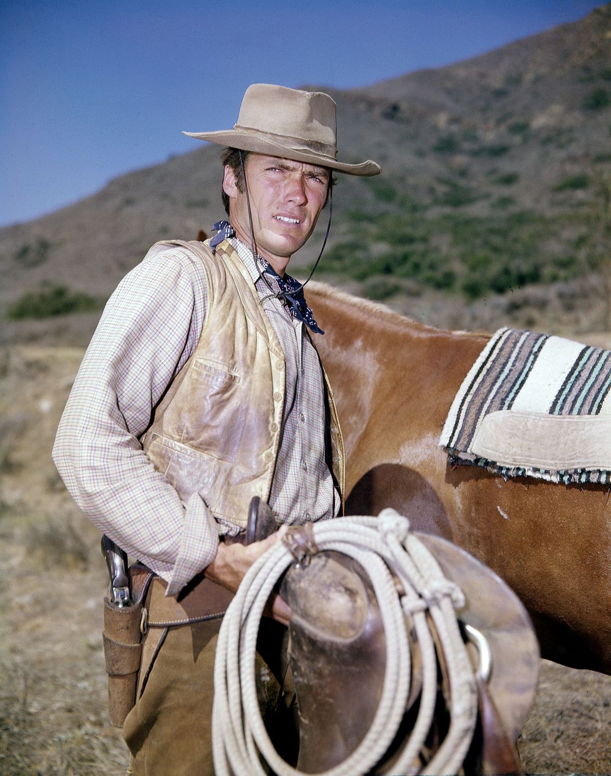 Clint Eastwood shooting the movie "Rawhide" on May 3, 1964, in Los Angeles | Photo: Tony Esparza/CBS/Getty Images