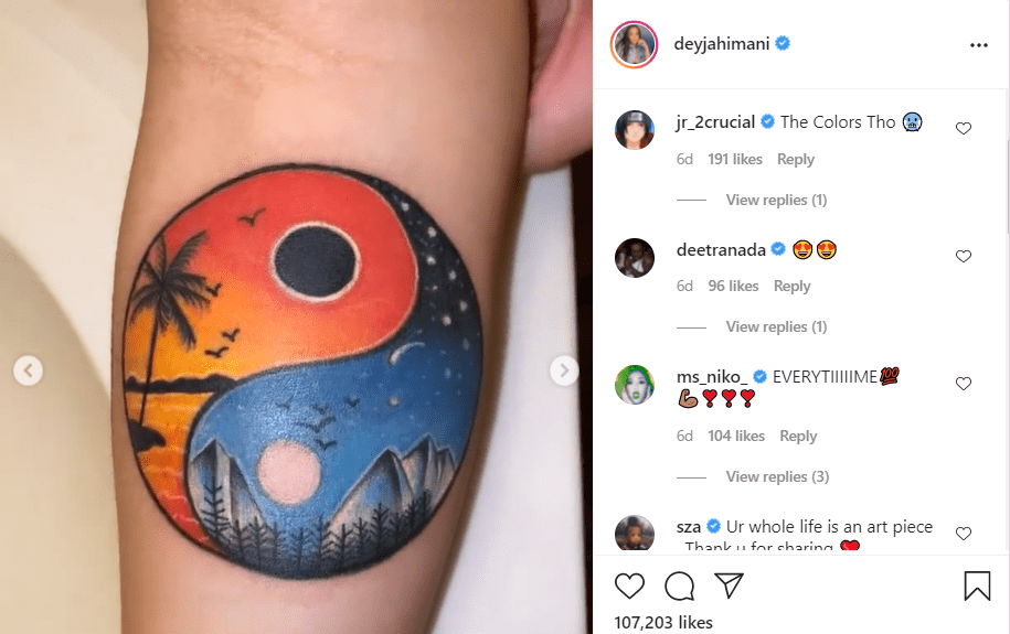 Deyjah Harris showing her arm tattoo with images of the sun and moon. | Photo: instagram.com/deyjahimani