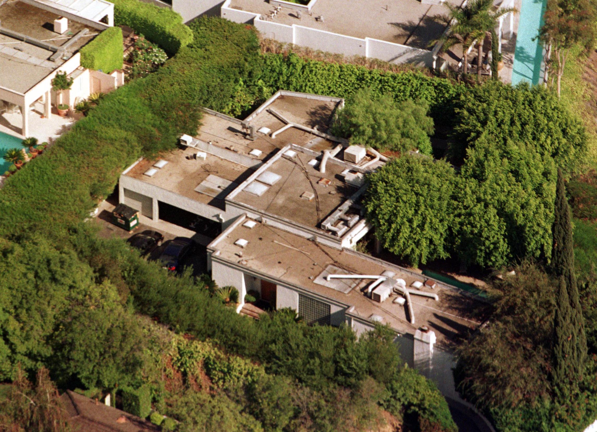 Leonardo Dicaprio's Hollywood home as seen on November 9, 1999 | Source: Getty Images