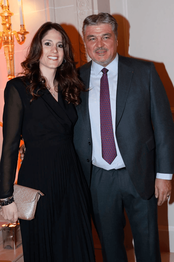 PARIS, FRANCE - 11 mars: David Douillet et son épouse Vanessa Carrara assistent au gala de charité "Stethos d'Or 2019" de la Fondation pour la recherche physiologique le 11 mars 2019 à Paris, France. | Photo : Getty Images