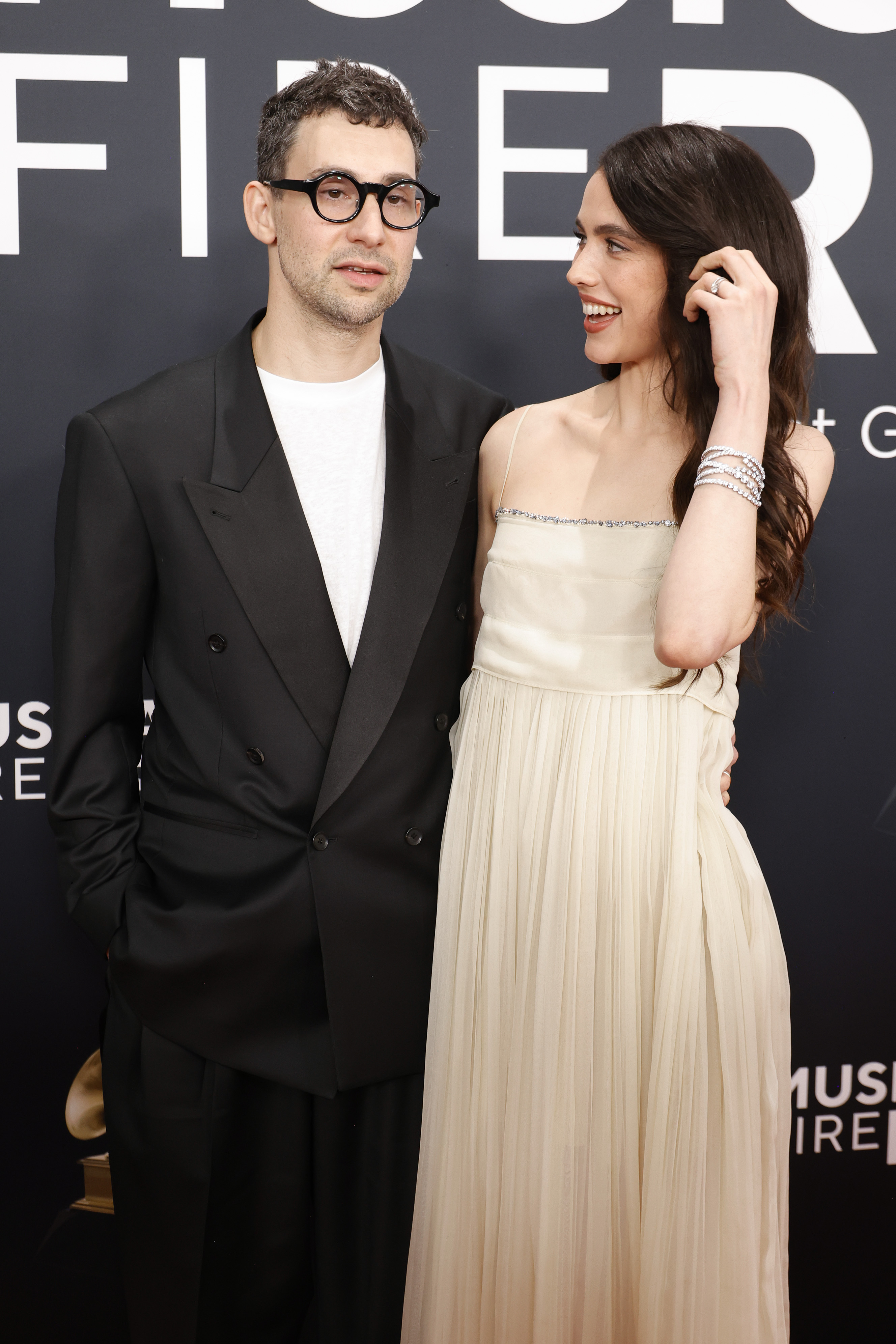 By the 2025 awards season, Qualley and Antonoff still seemed to be navigating major public events together. Their last reported public appearance as a couple came months later at the 2026 Grammys, where they skipped posing together on the red carpet. | Source: Getty Images