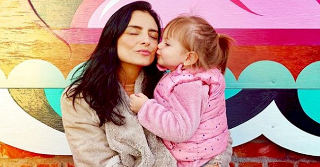 Instagram.com/aislinnderbez/