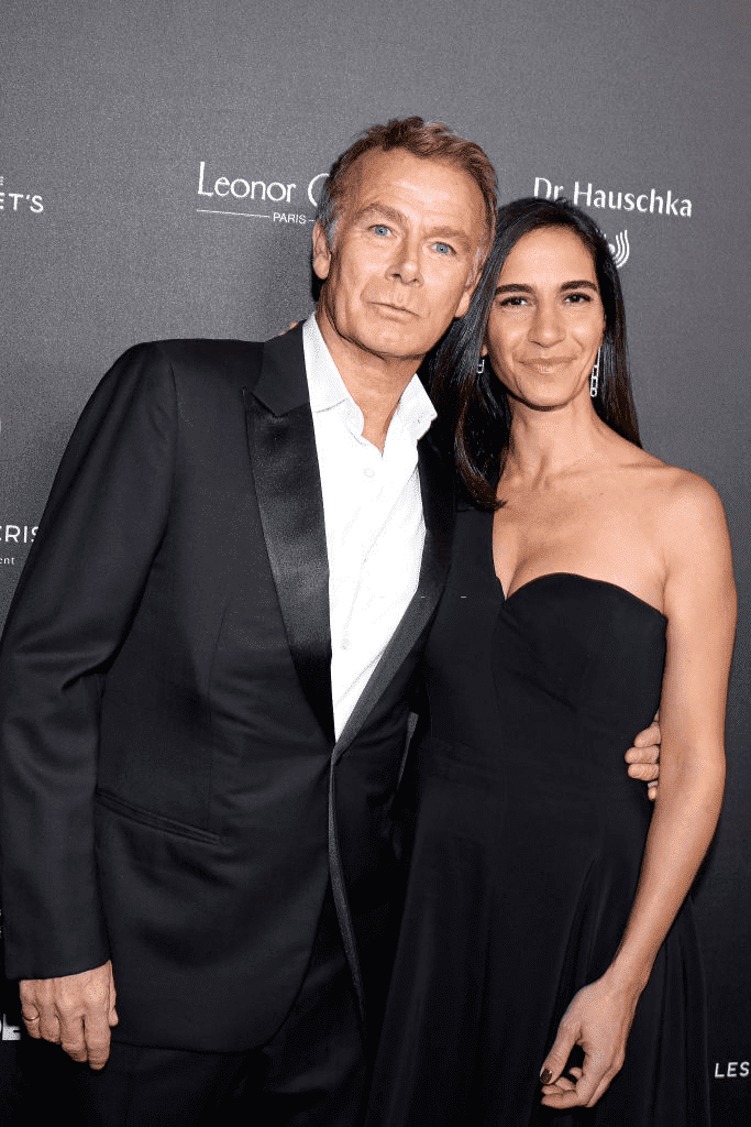 PARIS, FRANCE - 04/02/2019 : Franck Dubosc (G) et son épouse Danièle Dubosc posent lors d'une séance de portrait à Paris, France, le 04/02/2019. | Photo : Getty Images