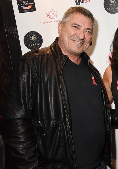 Jean Marie Bigard assiste à la soirée de vente aux enchères du "Souffle de Violette" . |Photo : Getty Images.