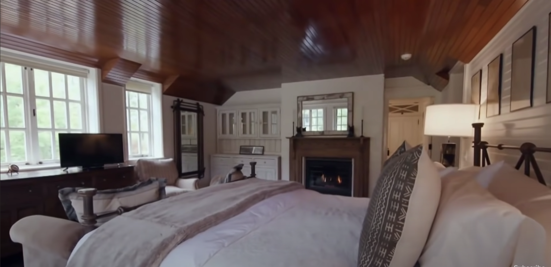 Kevin Costner's Aspen estate, as shown in a YouTube video | Source: youtube.com/@CNBCMakeIt