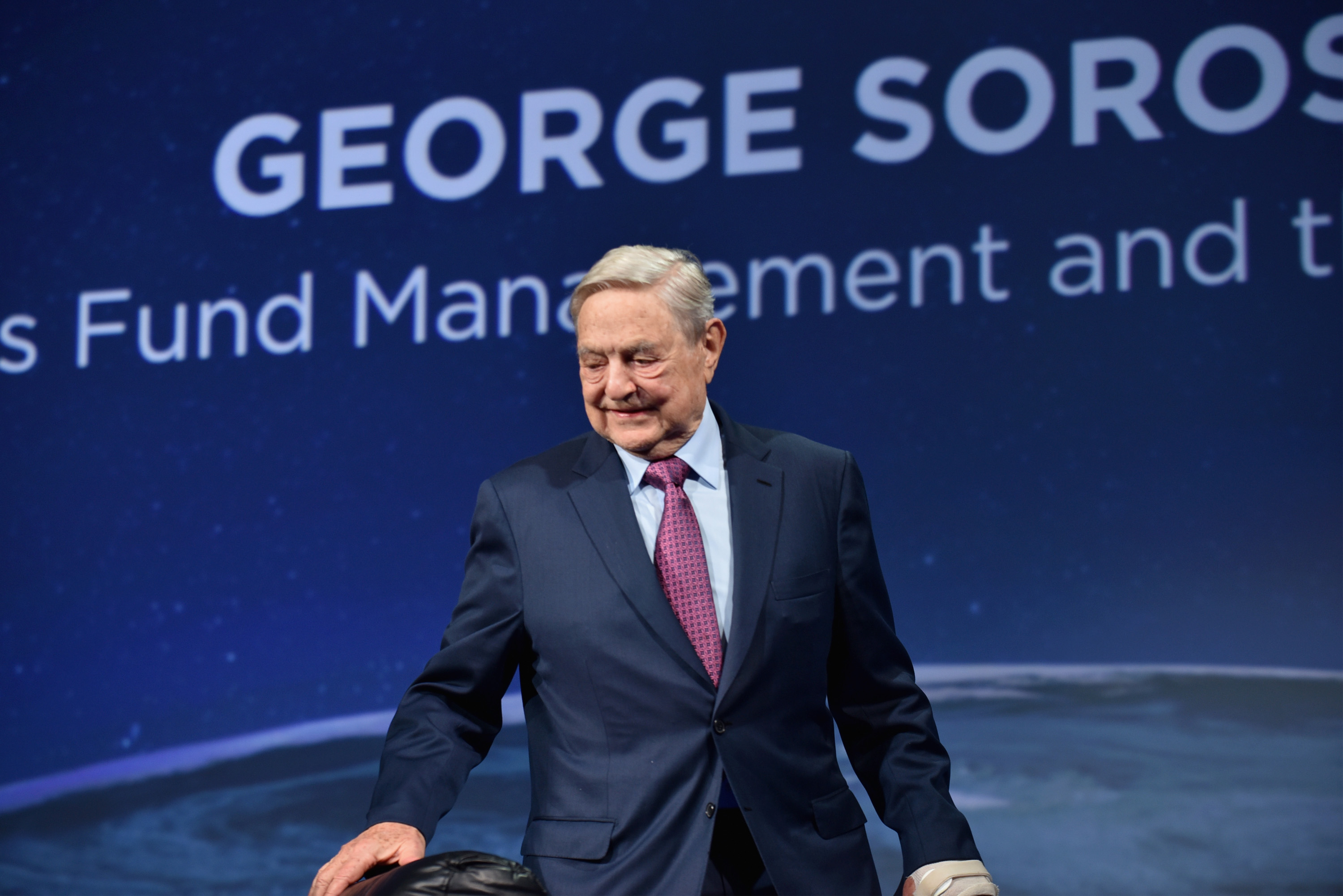 George Soros en el segundo día de la Cumbre de la Concordia 2016 en el Grand Hyatt de Nueva York, el 20 de septiembre de 2016, en Nueva York. | Foto: Getty Images