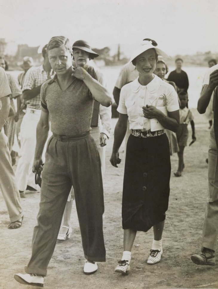 By National Media Museum from UK - King Edward VIII and Mrs Simpson on holiday in Yugoslavia, 1936. Uploaded by Sporti, No restrictions, 