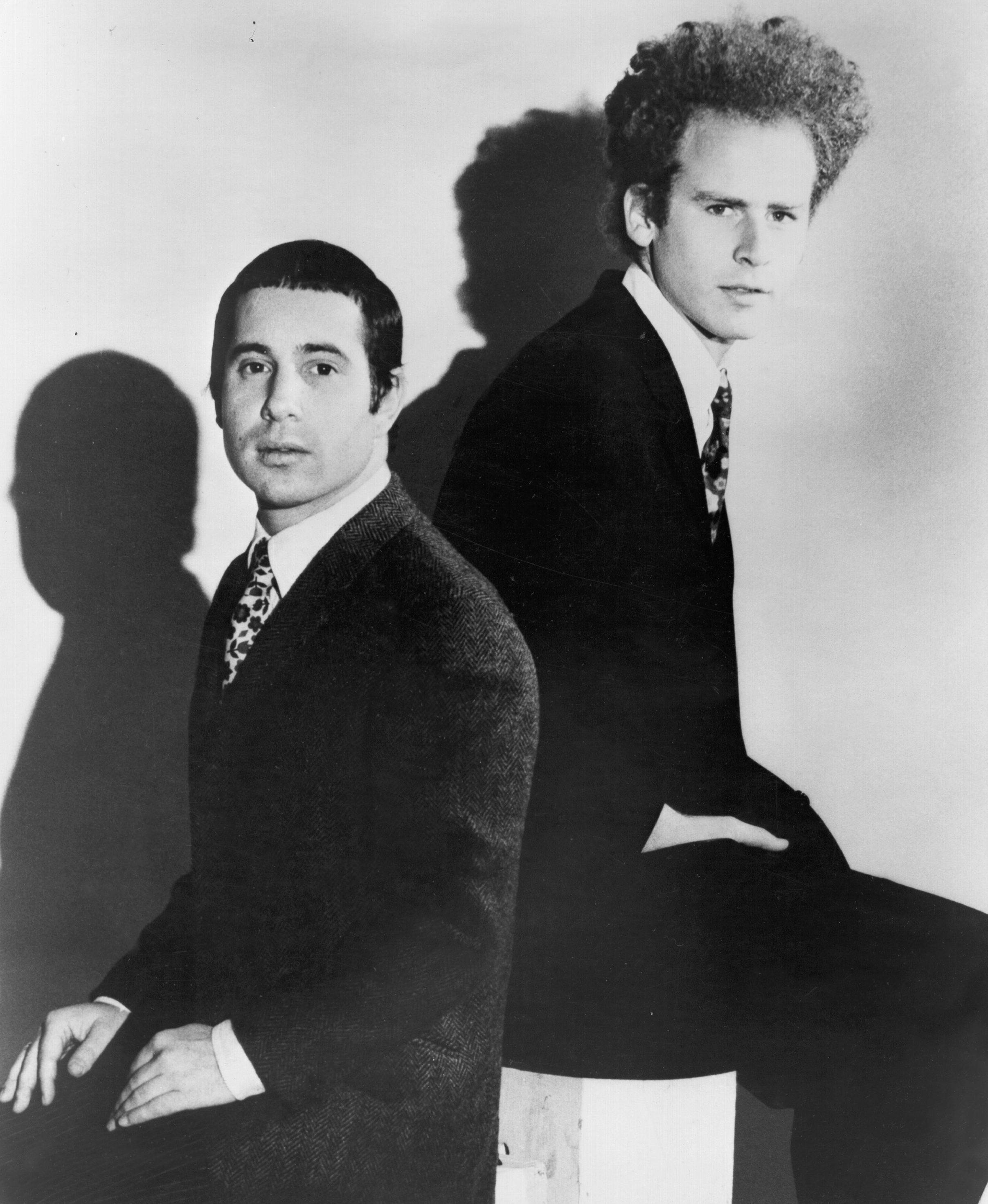 Paul Simon and Art Garfunkel of the folk rock duo Simon & Garfunkel in a Columbia Records publicity still in New York, circa 1967. | Source: Getty Images