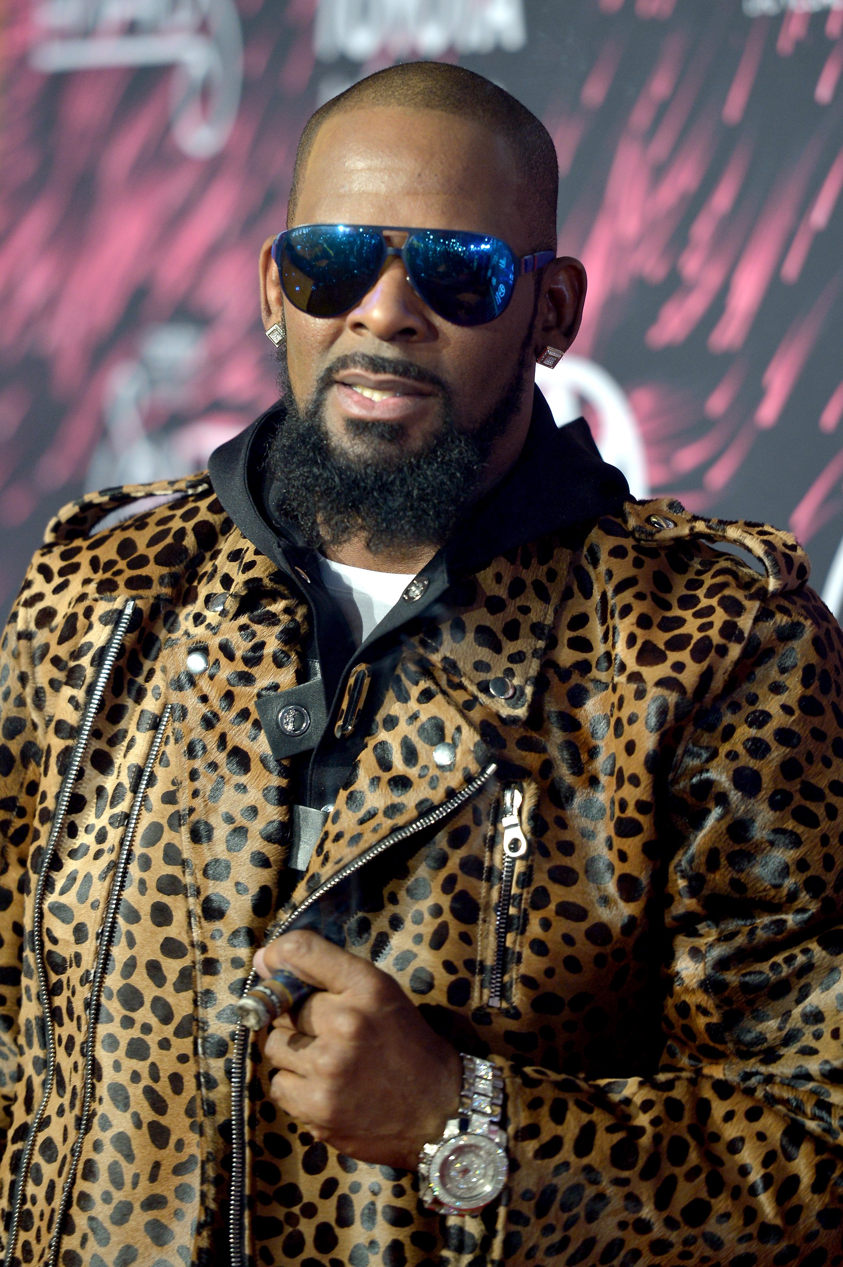 R. Kelly attends the 2015 Soul Train Music Awards at the Orleans Arena on November 6, 2015, in Las Vegas, Nevada. | Source: Getty Images
