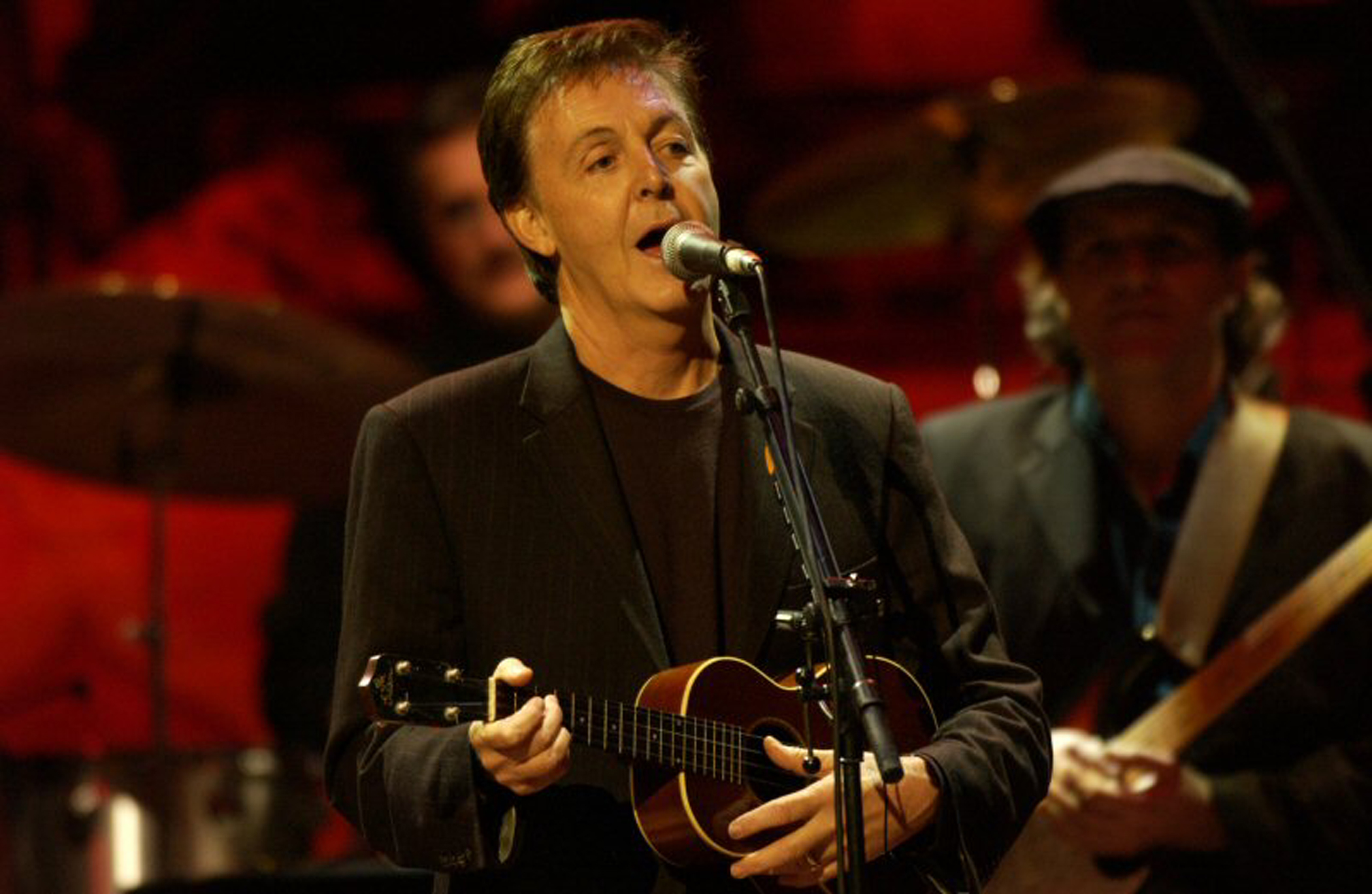 Paul McCartney performs at a concert on January 25, 2023 | Source: Getty Images
