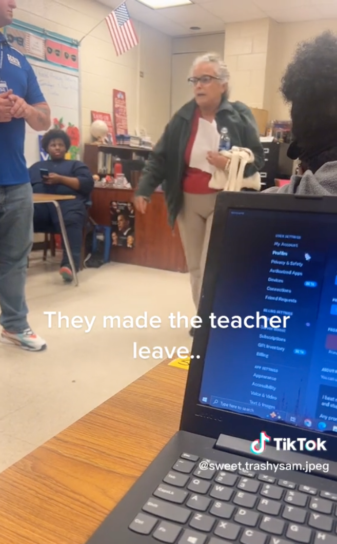 The teacher walked out of class. | Source: TikTok.com/sweet.trashysam.jpeg