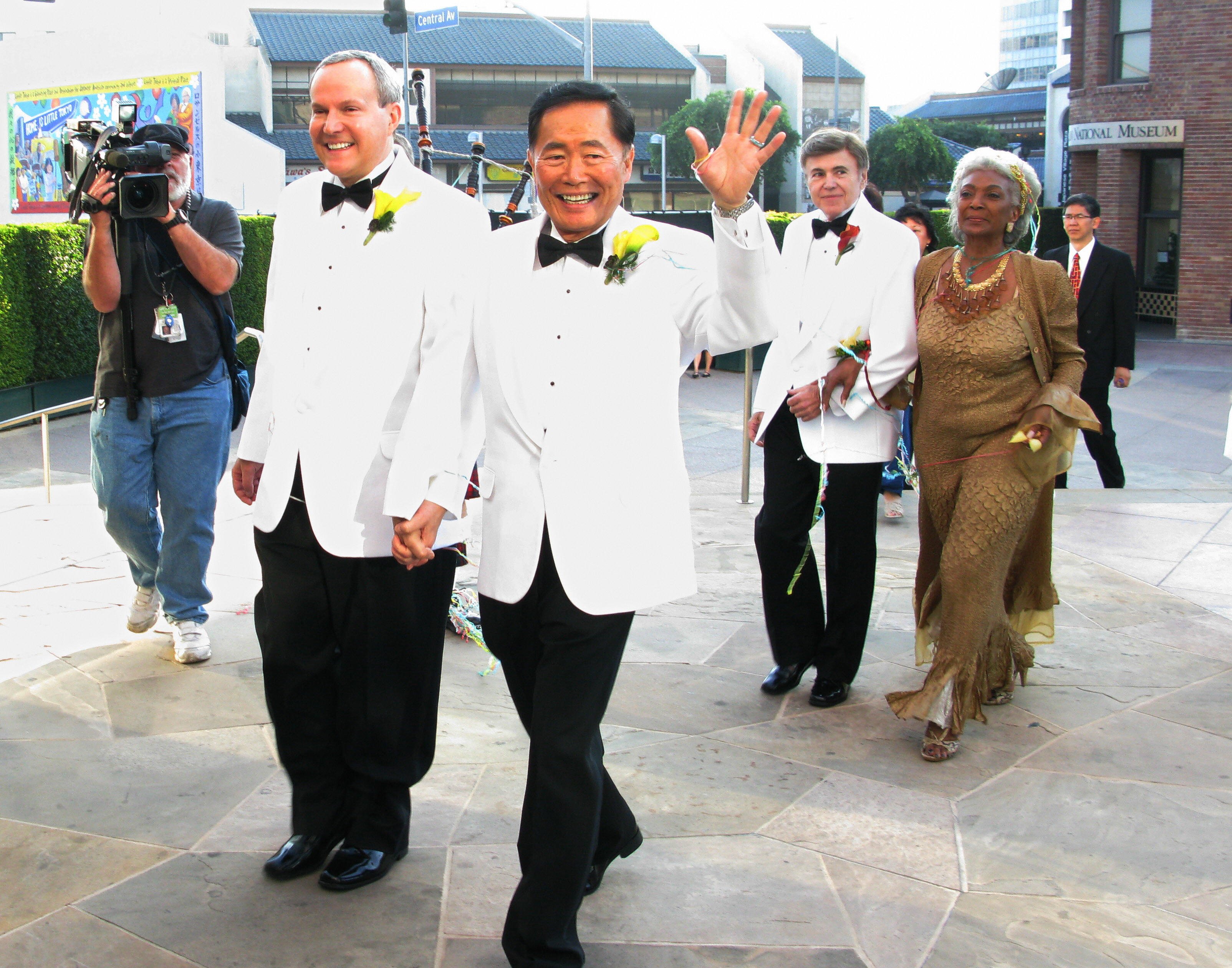 George Takei and Brad Altman with Walter Koenig and Nichelle Nichols at their wedding at the Japanese American National Museum on September 14, 2008 | Source: Getty Images