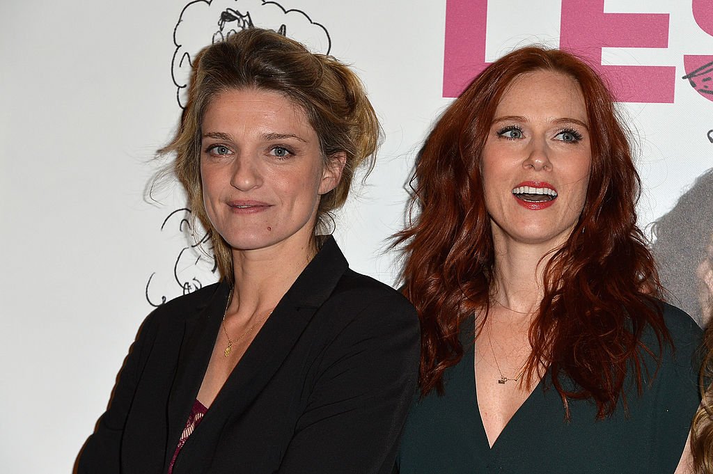 Olivia Côte et Audrey Fleurot à la première du film ʺLes gazellesʺ / Source : Getty Images