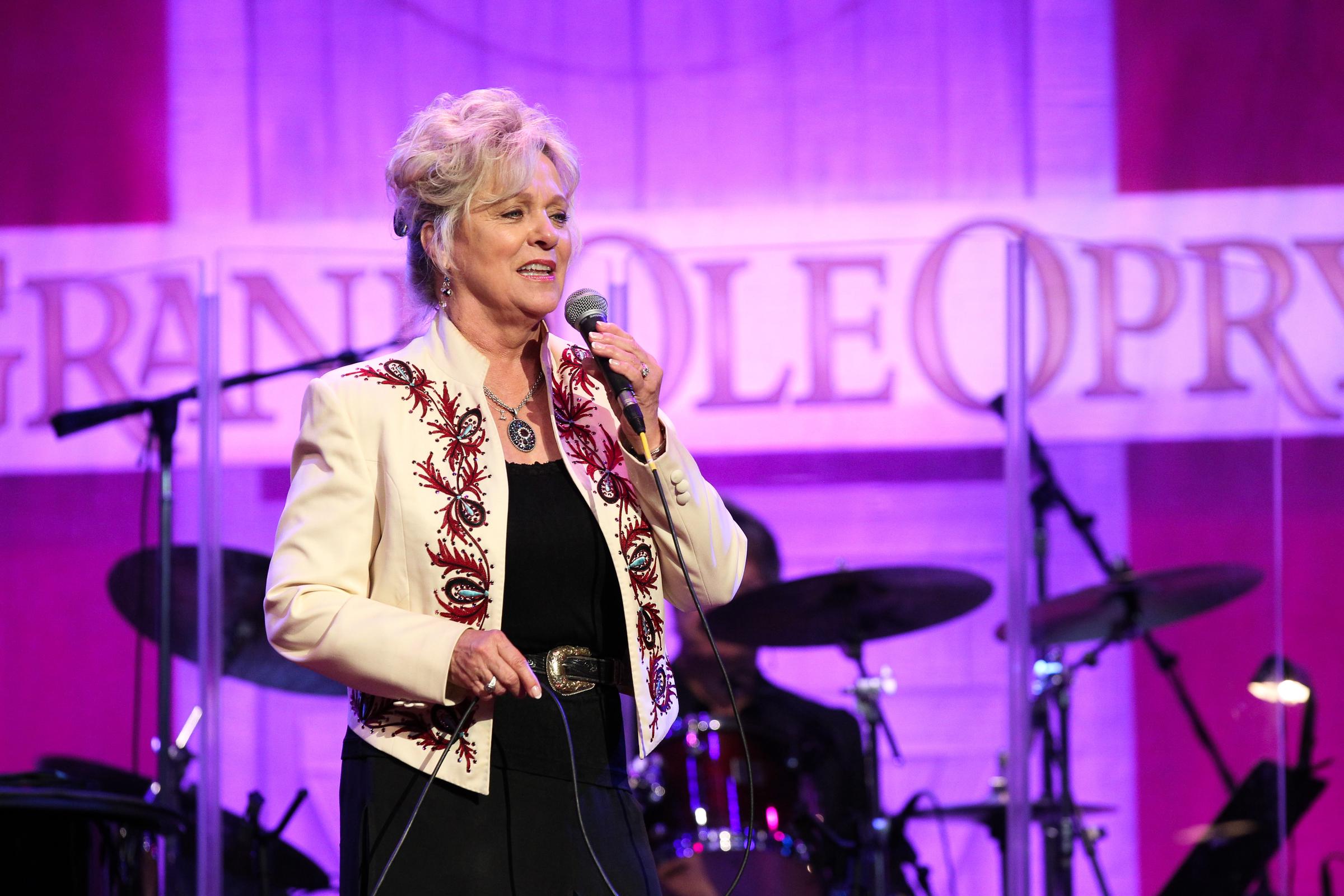 Connie Smith performs during the Opry at The Ryman Matinee show on June 13, 2015 | Source: Getty Images