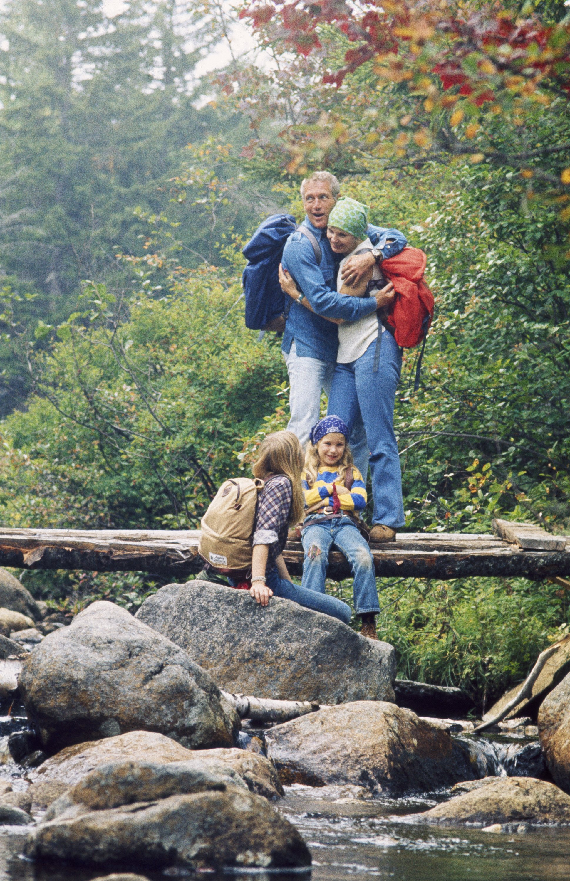 Paul Newman with wife Joanne Woodward and children Melissa and Claire "Clea" Newman in 1974 | Source: Getty Images