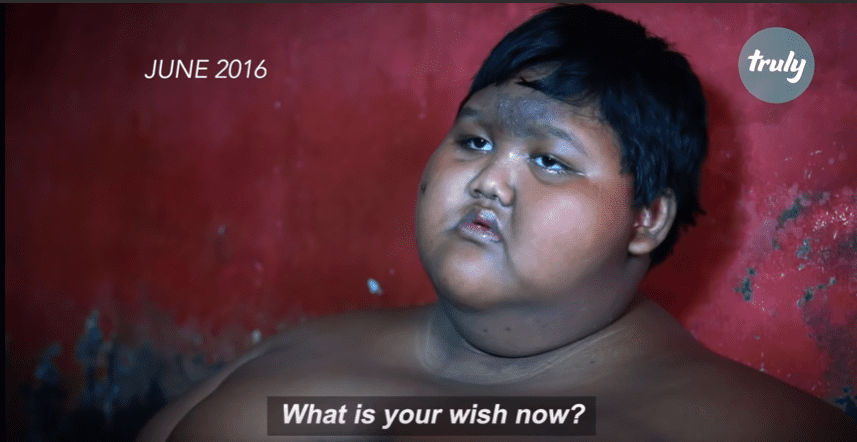 L'enfant le plus lourd du monde avant sa transformation | Source : Barcroft TV/Youtube L'enfant le plus lourd du monde avant sa transformation | Source : Barcroft TV/Youtube