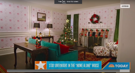 The living room inside the "Home Alone" house posted on December 7, 2020 | Source: YouTube/This Morning