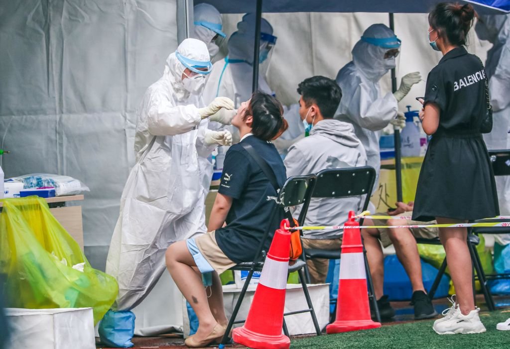 Patienten werden auf den Virus getestet, China | Quelle: Getty Images
