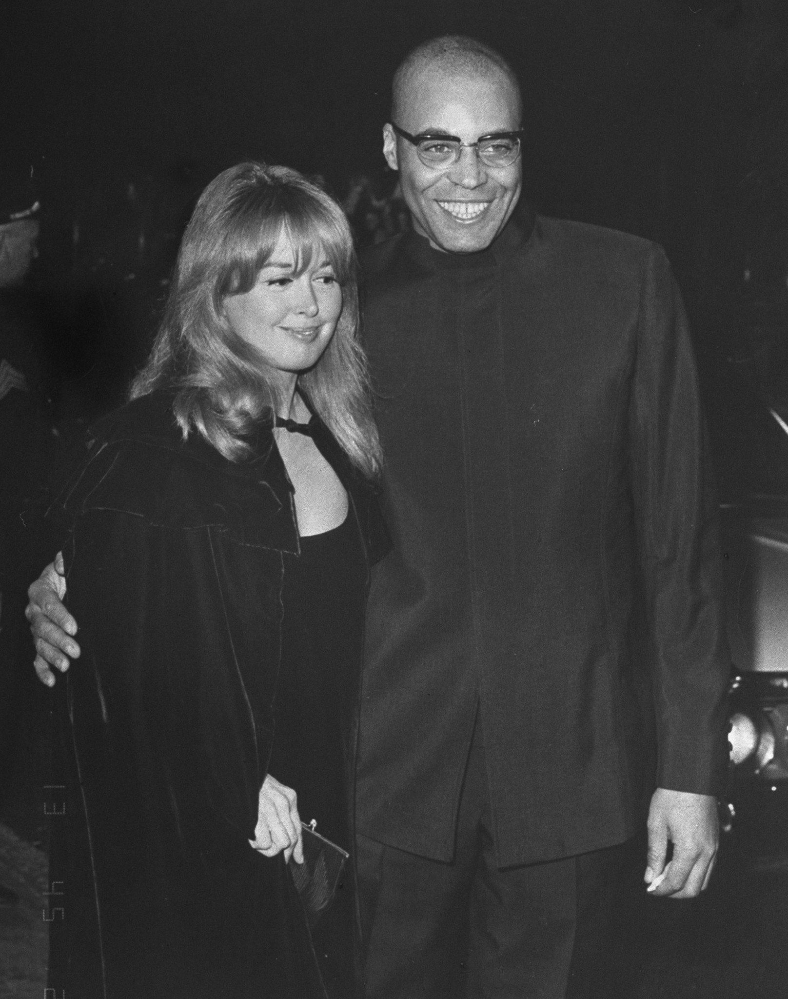 James Earl Jones with his first wife, Julienne Marie, on October 15, 1968 | Source: Getty Images