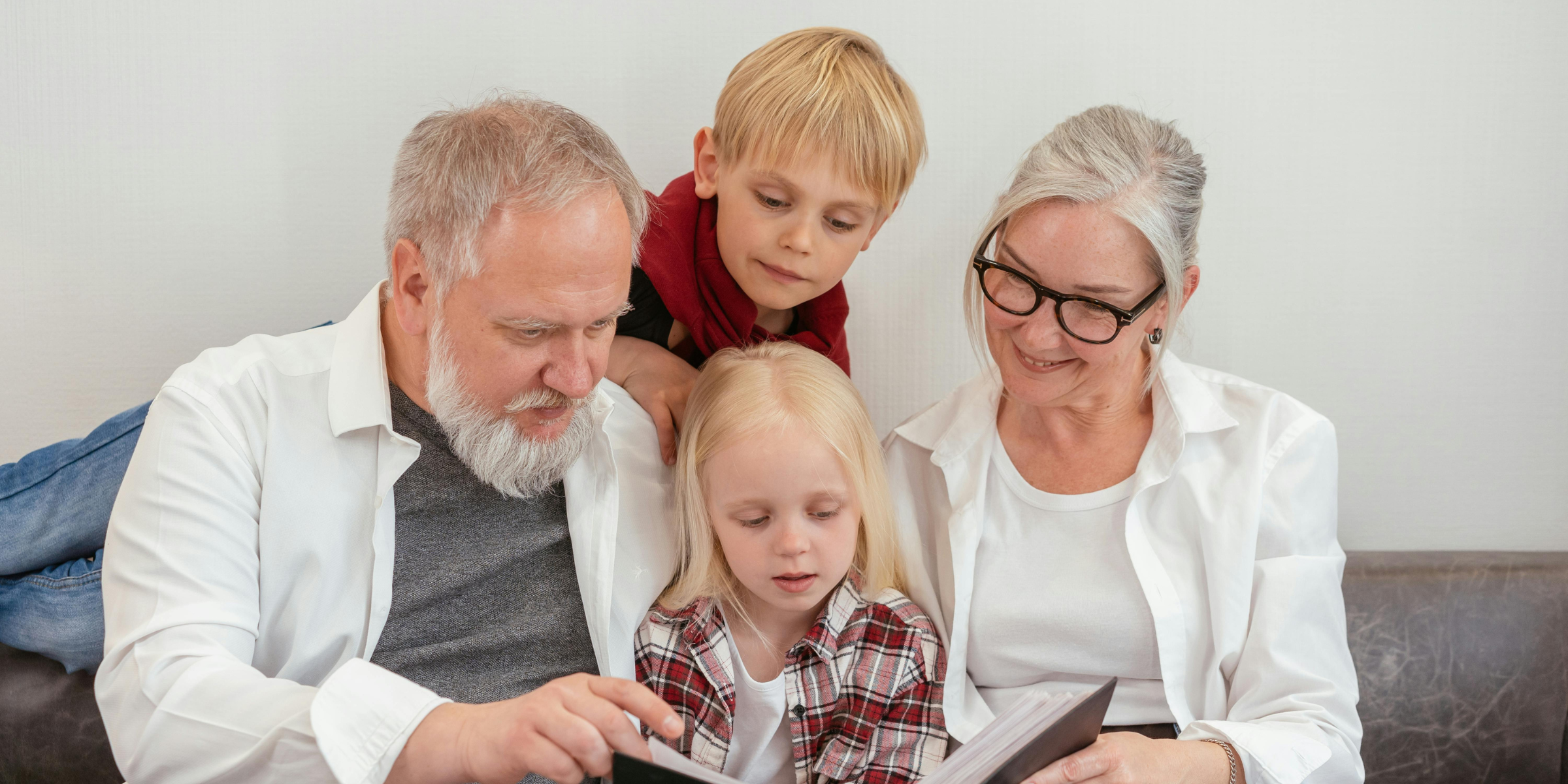 Grandparents and grandchildren | Source: Pexels