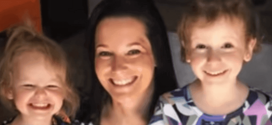 Shanann Watts and her daughters | Photo: YouTube/ News Live Now