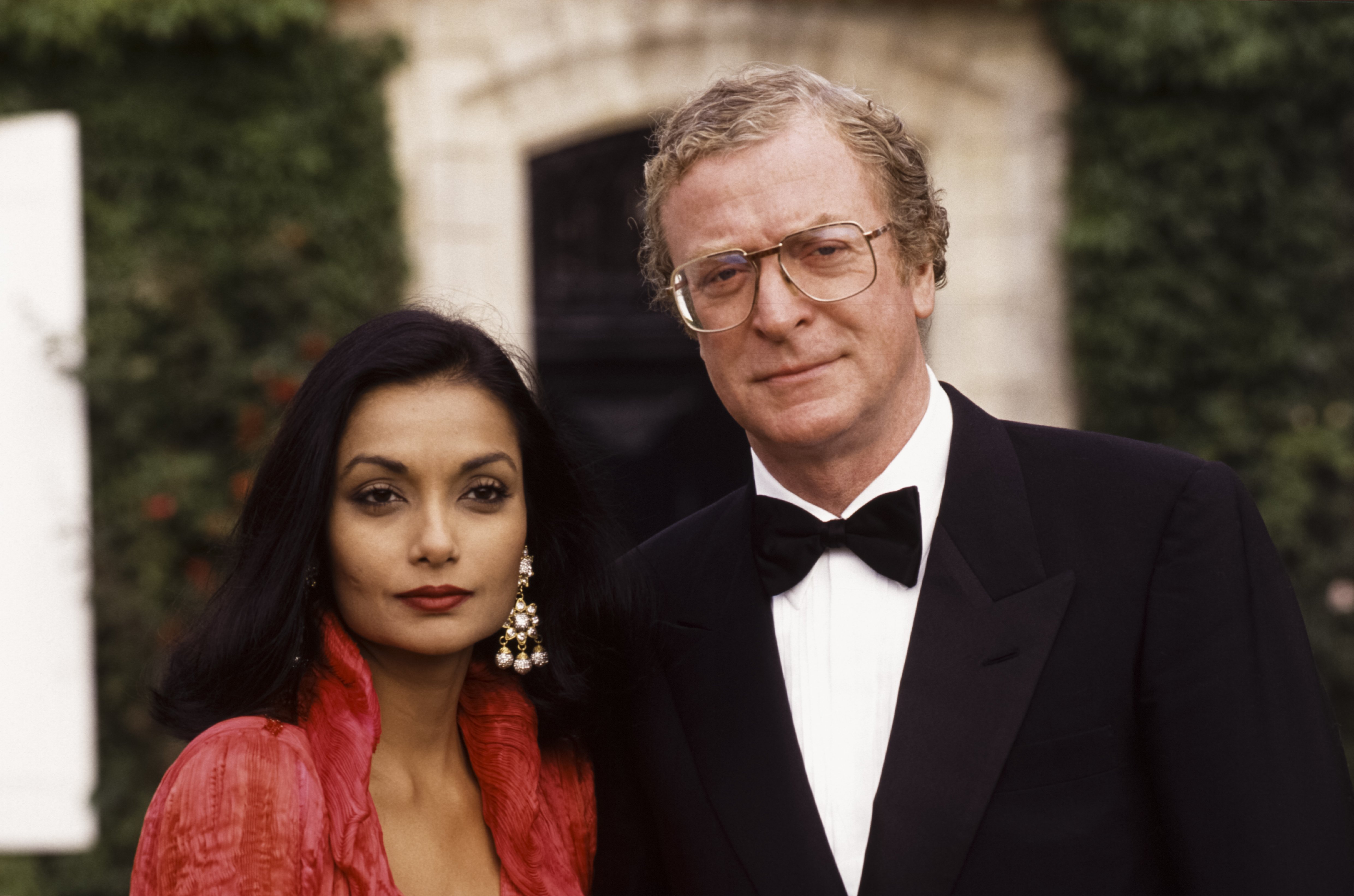 Michael Caine and Shakira Caine at the Flower Festival in Bordeaux, France, in June 1990. | Source: Getty Images