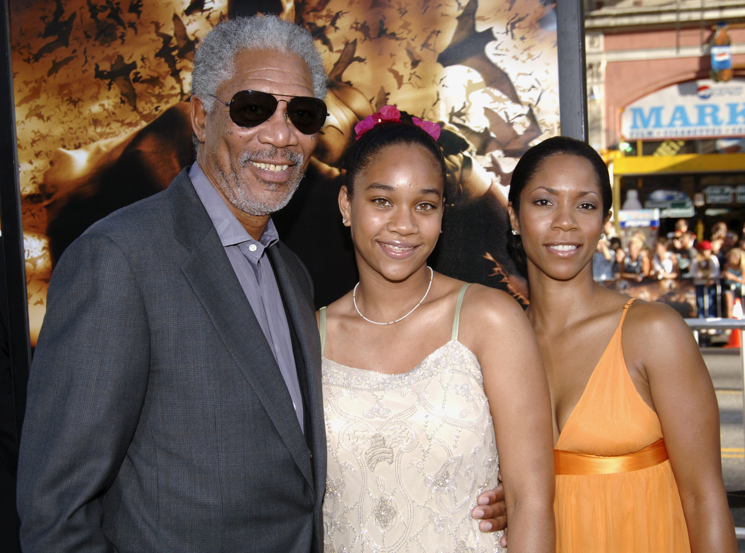 Morgan Freeman with granddaughter Alexis and daughter Morgana Freeman in Los Angeles in 2005 | Source: Getty Images