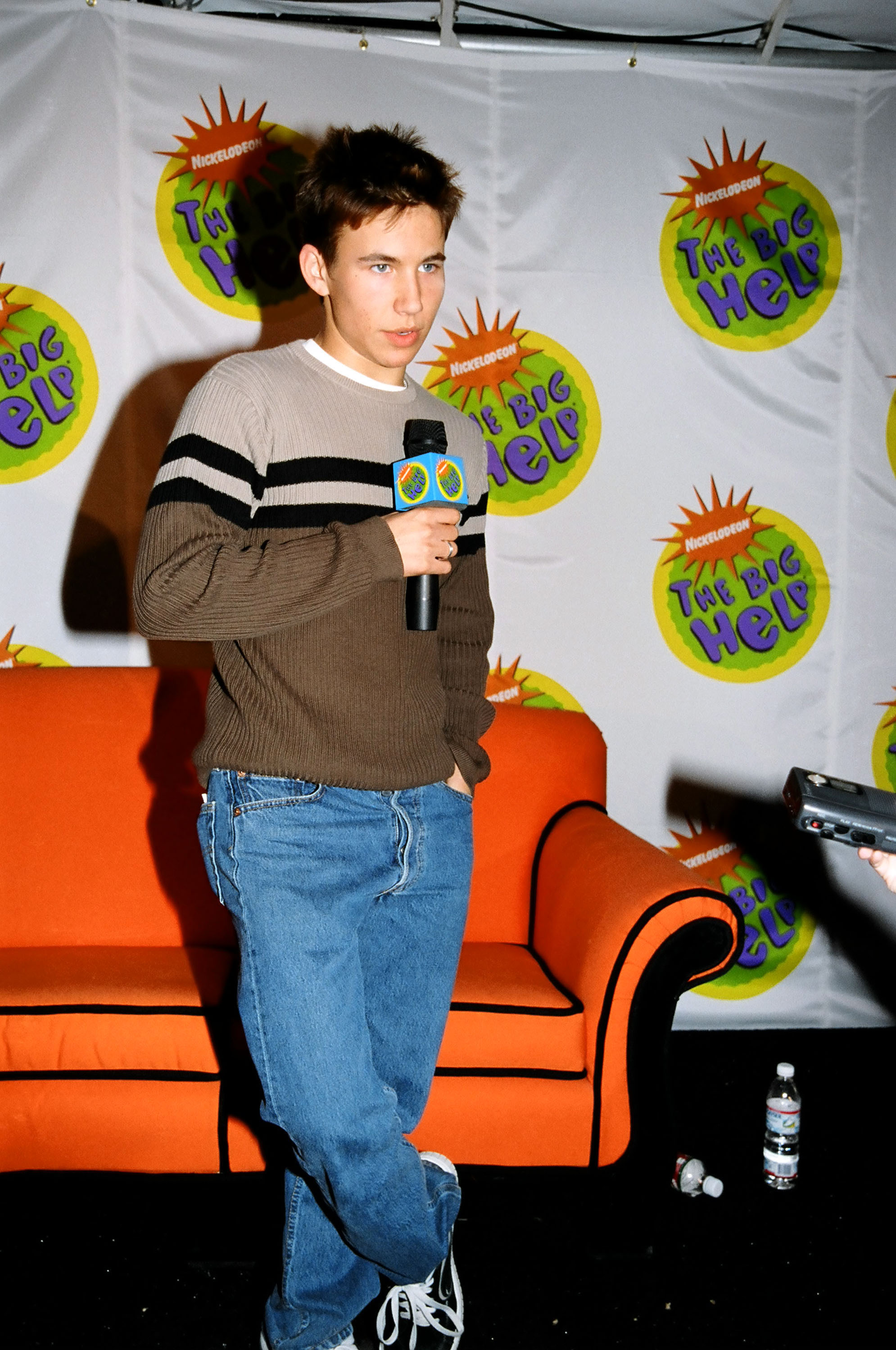 Jonathan Taylor Thomas speaks during Nickelodeon's 1998 Big Help in Los Angeles, California | Source: Getty Images