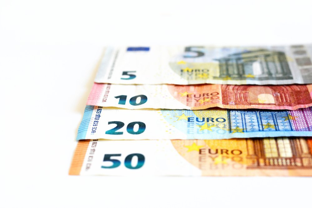 Des billets de banque de 5, 10, 20 et 50 Euros. | Shutterstock Des billets de banque de 5, 10, 20 et 50 Euros. | Shutterstock
