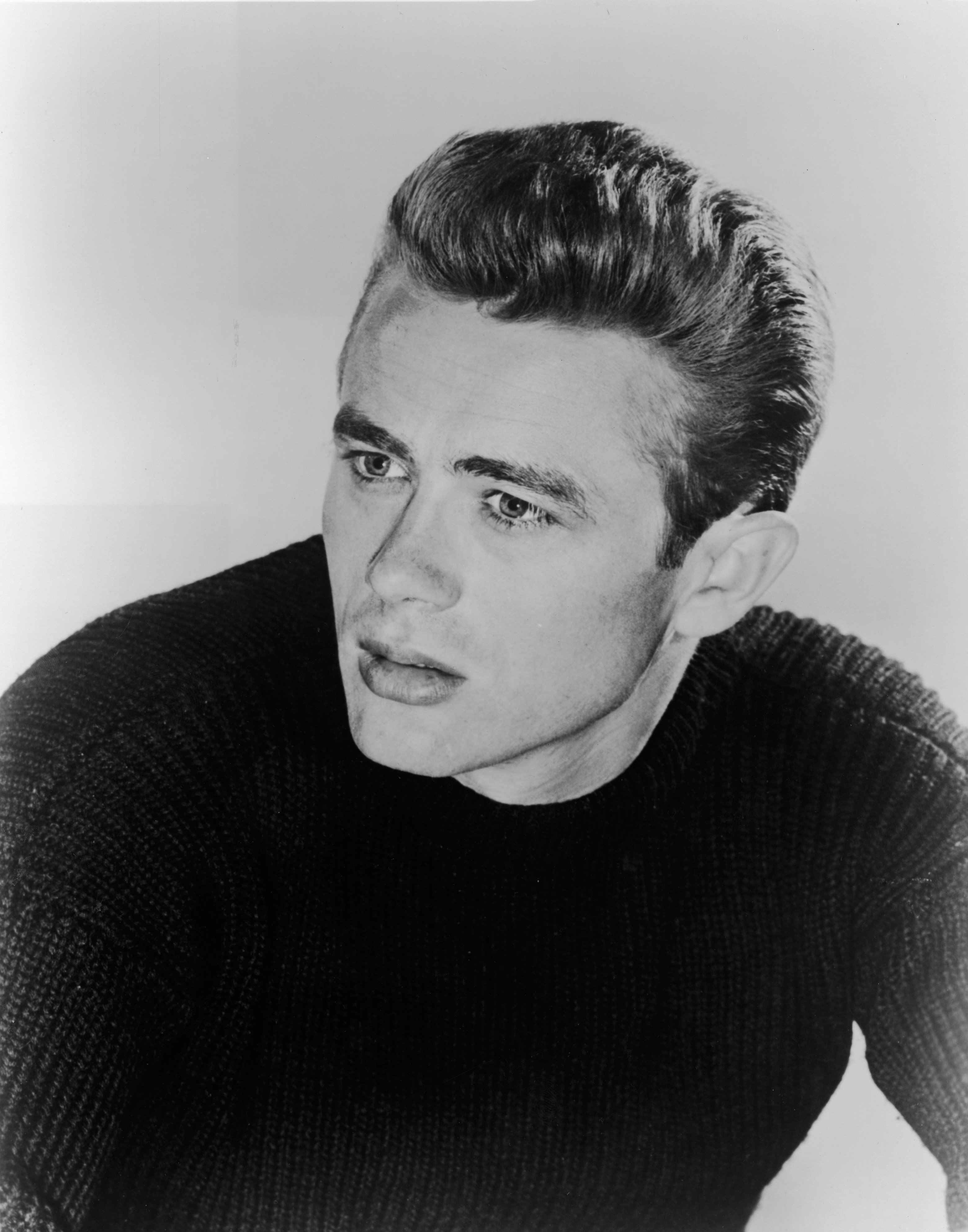 James Dean posing for a portrait circa the 1950s. | Source: Getty Images