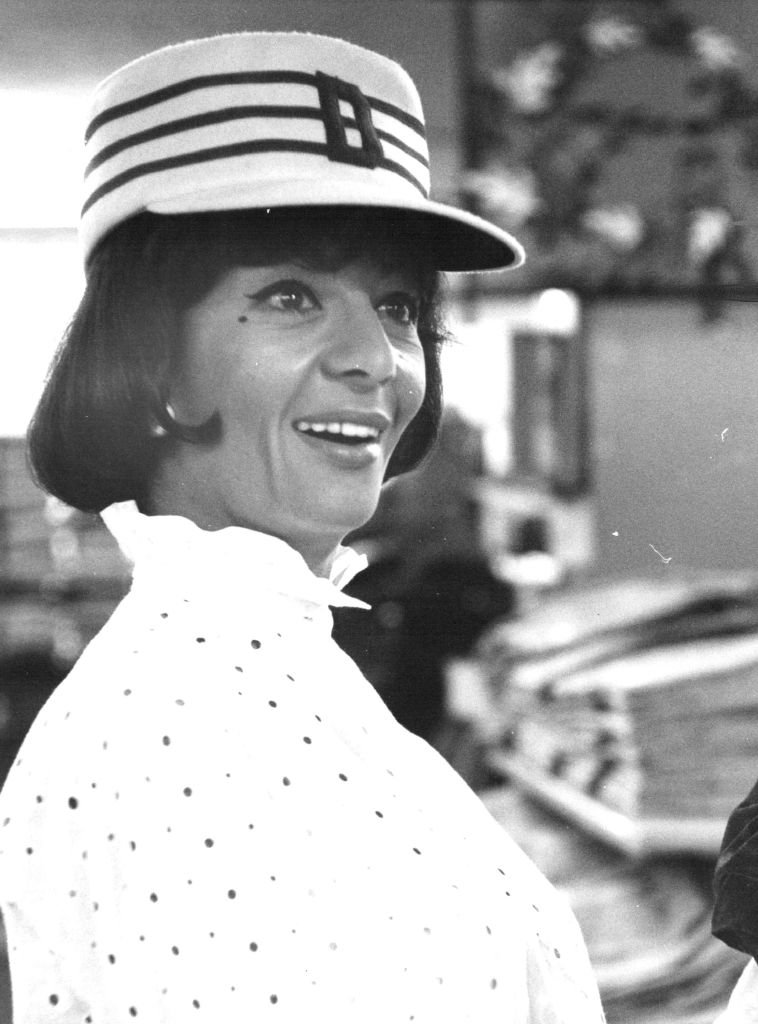 Peggy Roche souriante. | Photo : Getty Images