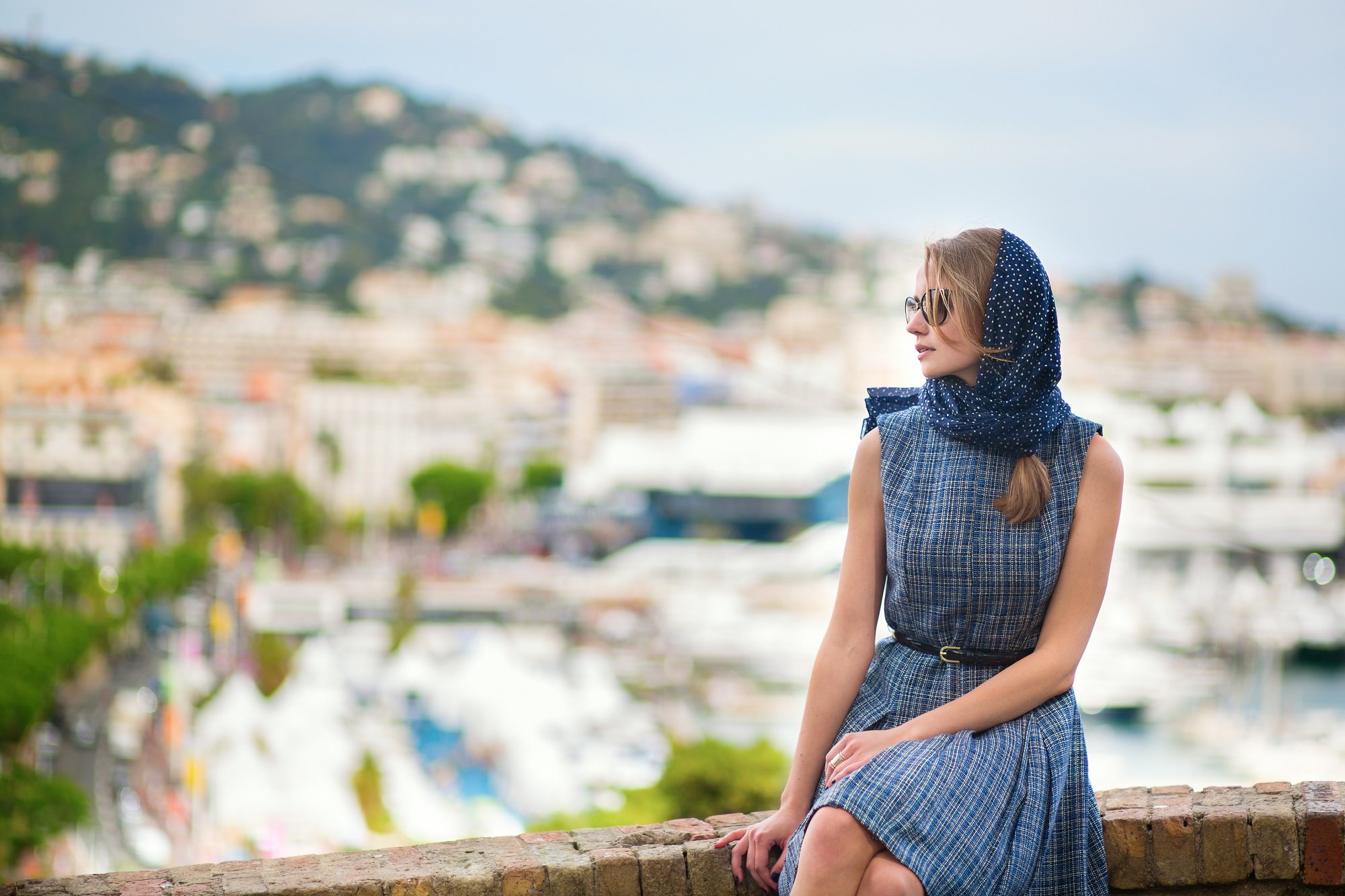 Elegante mujer en Cannes, Francia. | Foto: Shutterstock