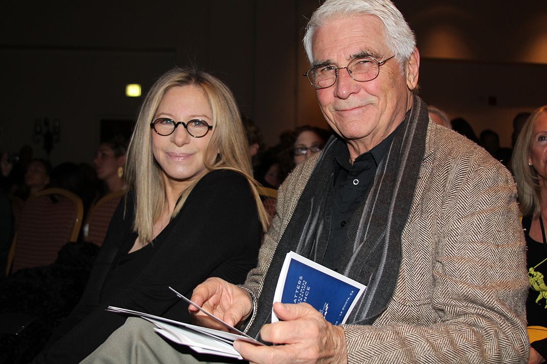 Barbra Streisand and James Brolin at the Clinton "Health Matters" Conference, 2013. | Photo: Wikimedia Commons Images