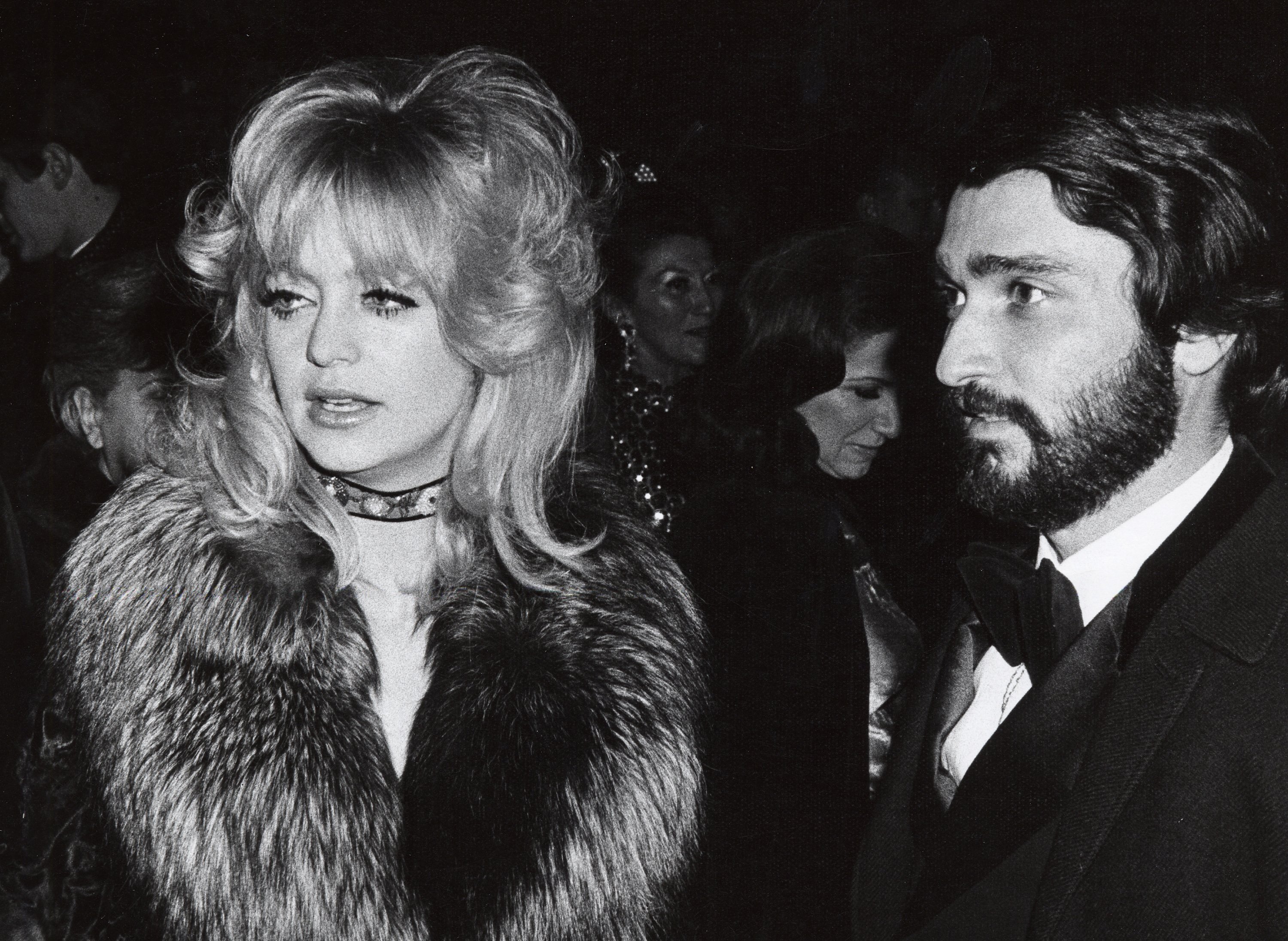 Goldie Hawn Attends Theres A Girl In My Soup Premiere 1970 OLD PHOTO 4 