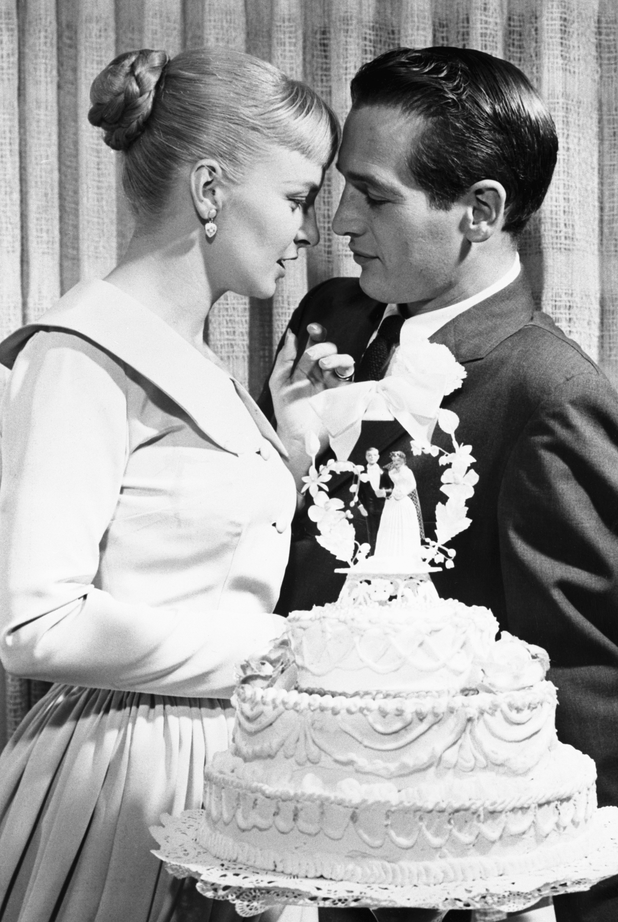 Hollywood stars Joanne Woodward and Paul Newman after getting married in Las Vegas in 1958 | Source: Getty Images