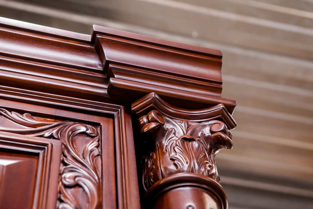 Lujosos muebles artesanales clásicos. | Fuente: Shutterstock Lujosos muebles artesanales clásicos. | Fuente: Shutterstock