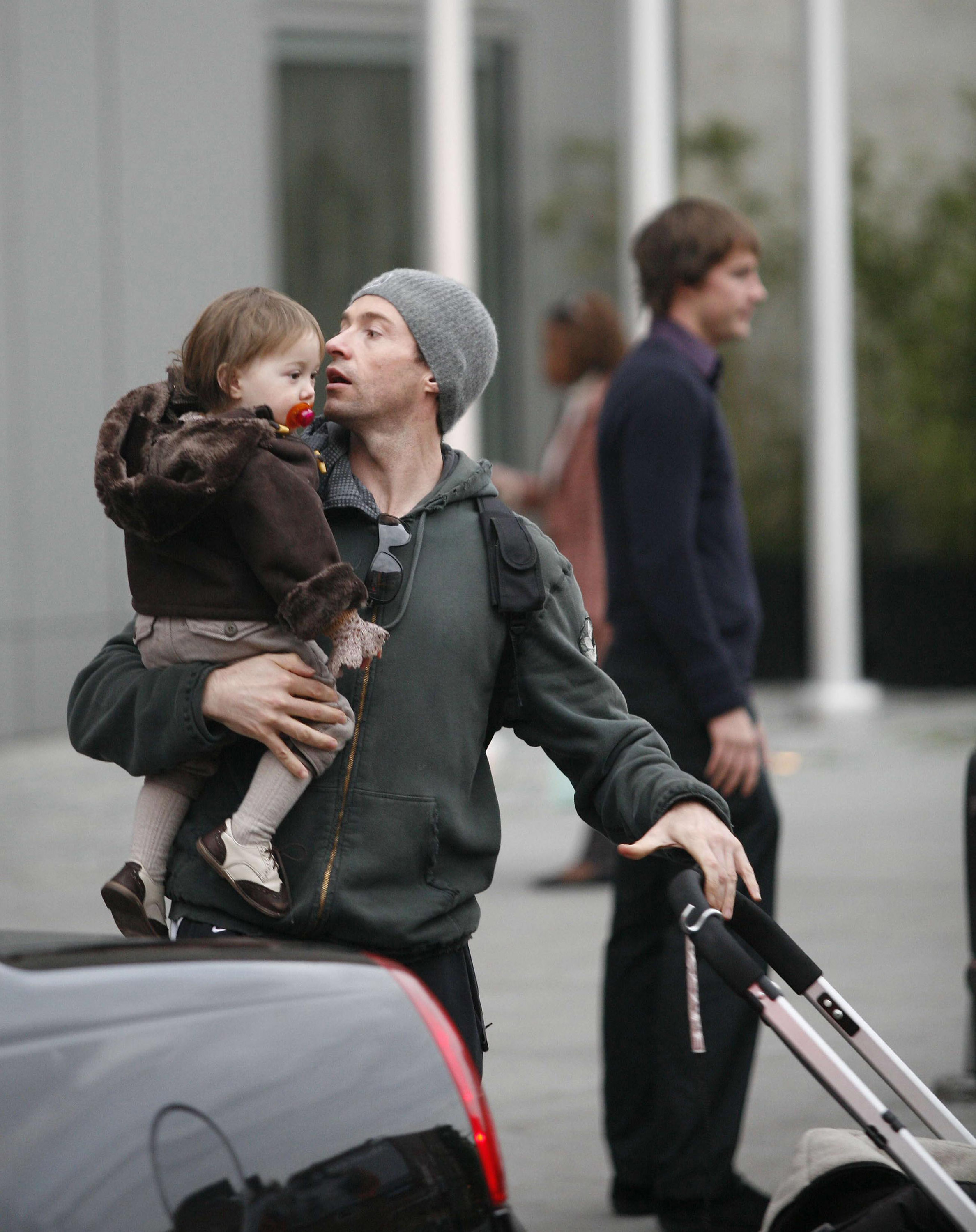 Hugh Jackman and Ava Jackman at the Meat Packing District in New York City on November 18, 2006 | Source: Getty Images