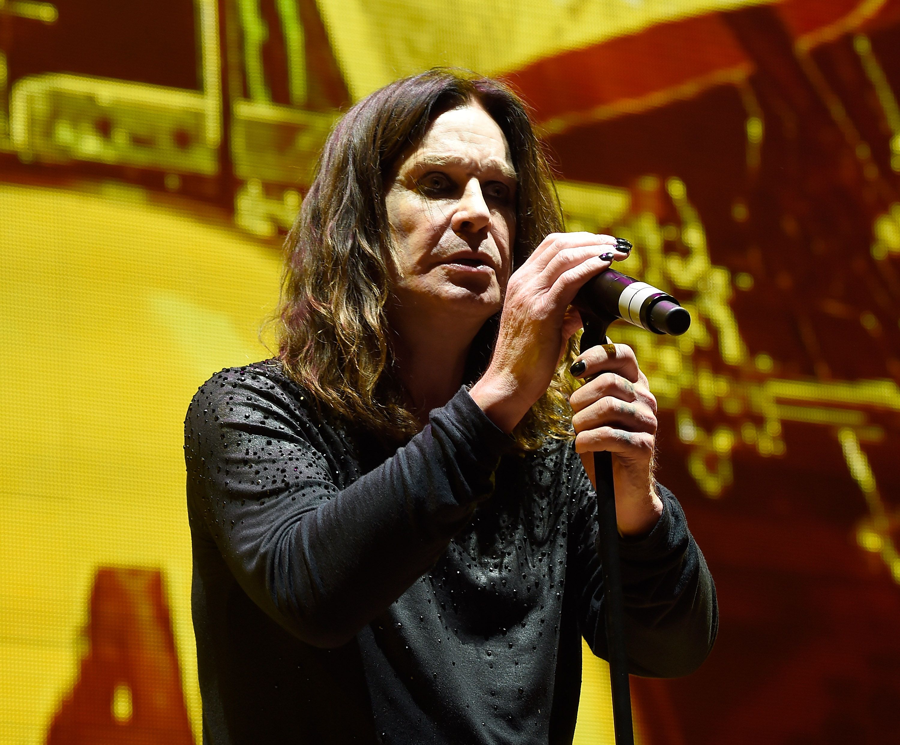  Ozzy Osbourne performs at Madison Square Garden on February 25, 2016 in New York City. | Photo: Getty Images 