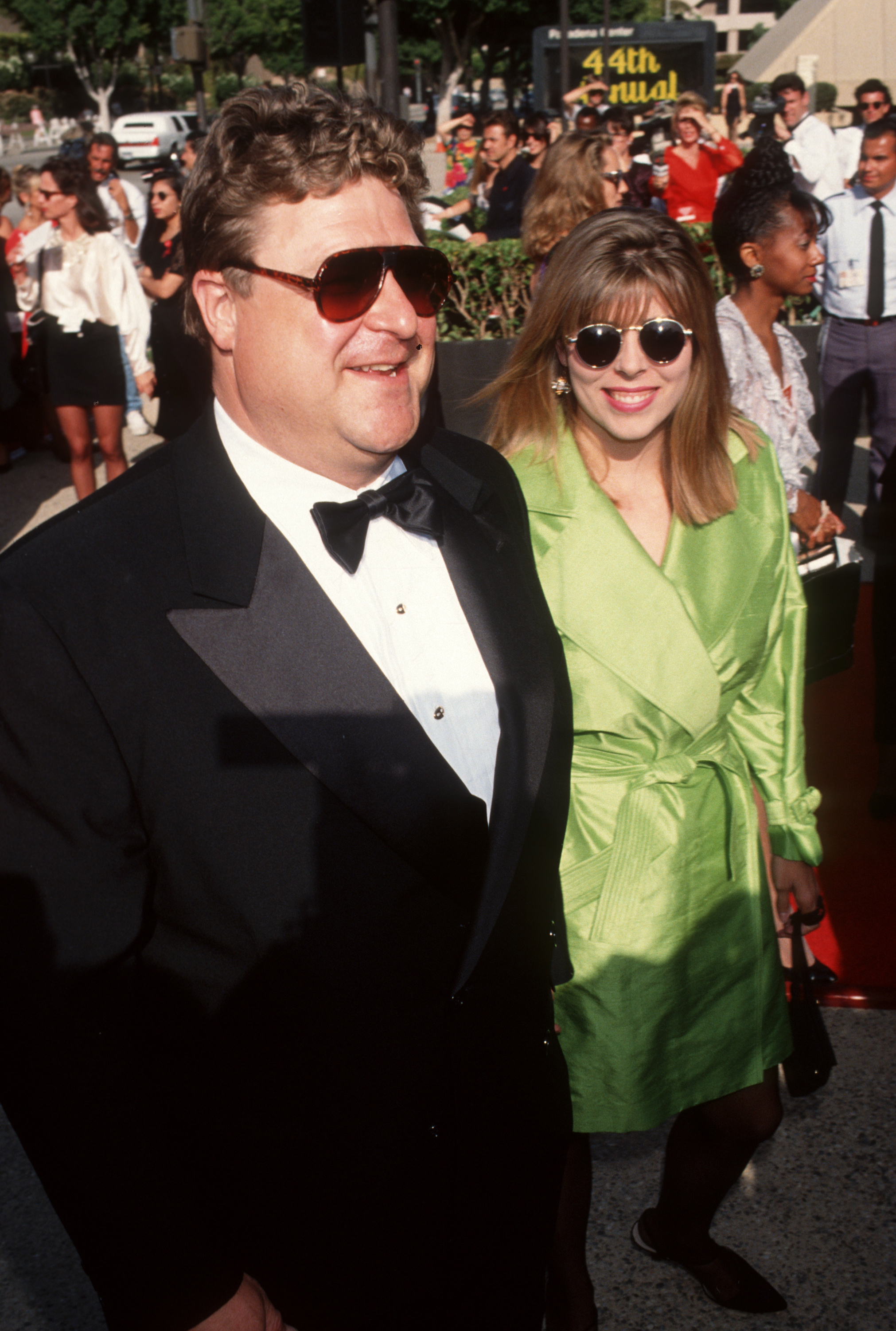 John Goodman and his wife Anna Beth Hartzog attend the 44th Annual Primetime Emmy Awards on August 30, 1992, at Pasadena Civic Auditorium in Pasadena, California. | Source: Getty Images