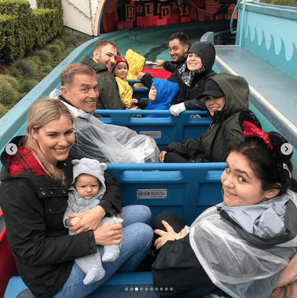 Osmond's family at Disneyland | Source: Instagram/@marieosmond