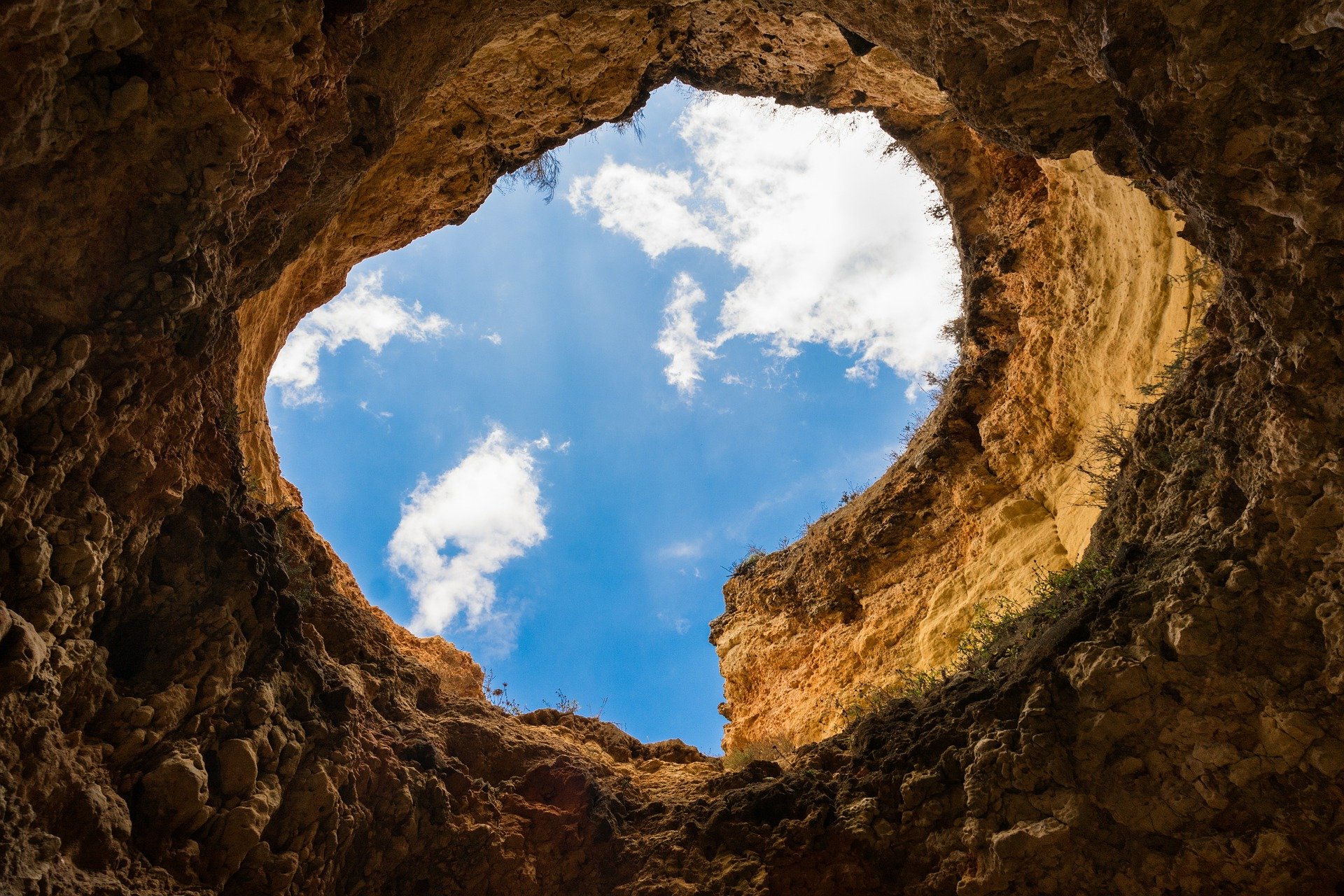 Un trou. | Photo : Pixabay