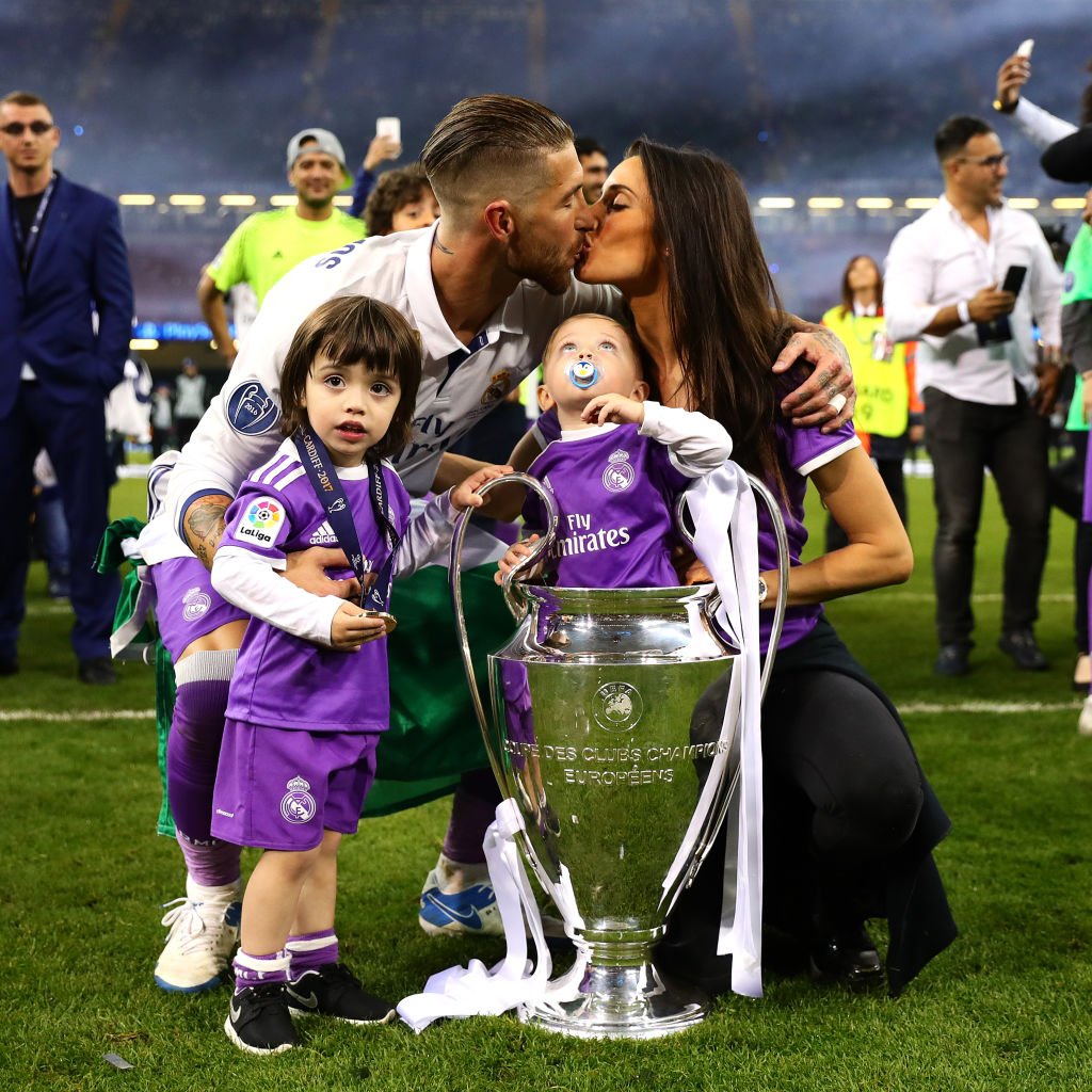 Sergio Ramos y Pilar Rubio con sus hijos Sergio y Marco.| Fuente: Getty Images