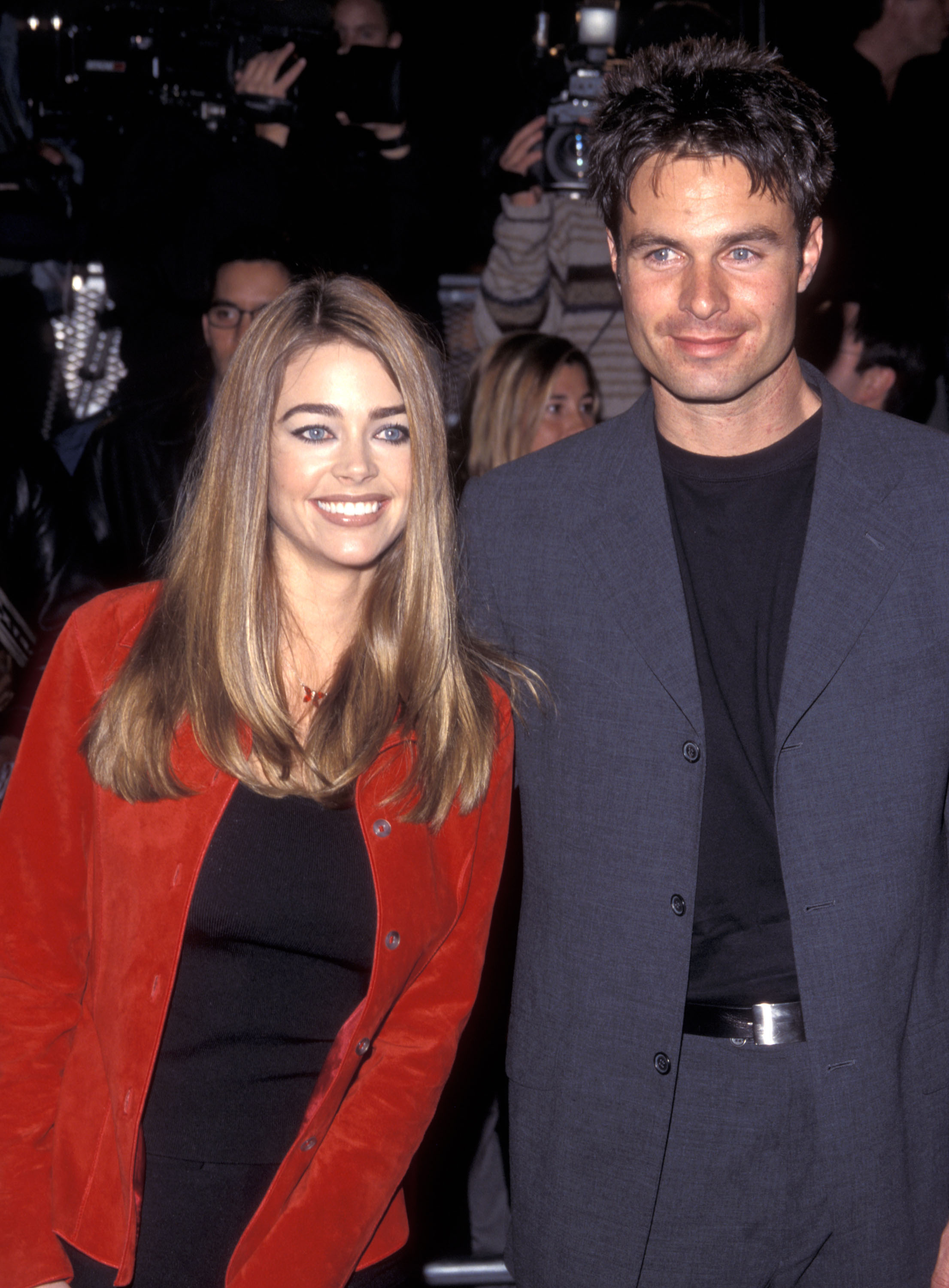 Denise Richards and Patrick Muldoon attend "The Mod Squad" Hollywood premiere at Mann's Chinese Theatre on March 17, 1999, in Hollywood, California | Source: Getty Images