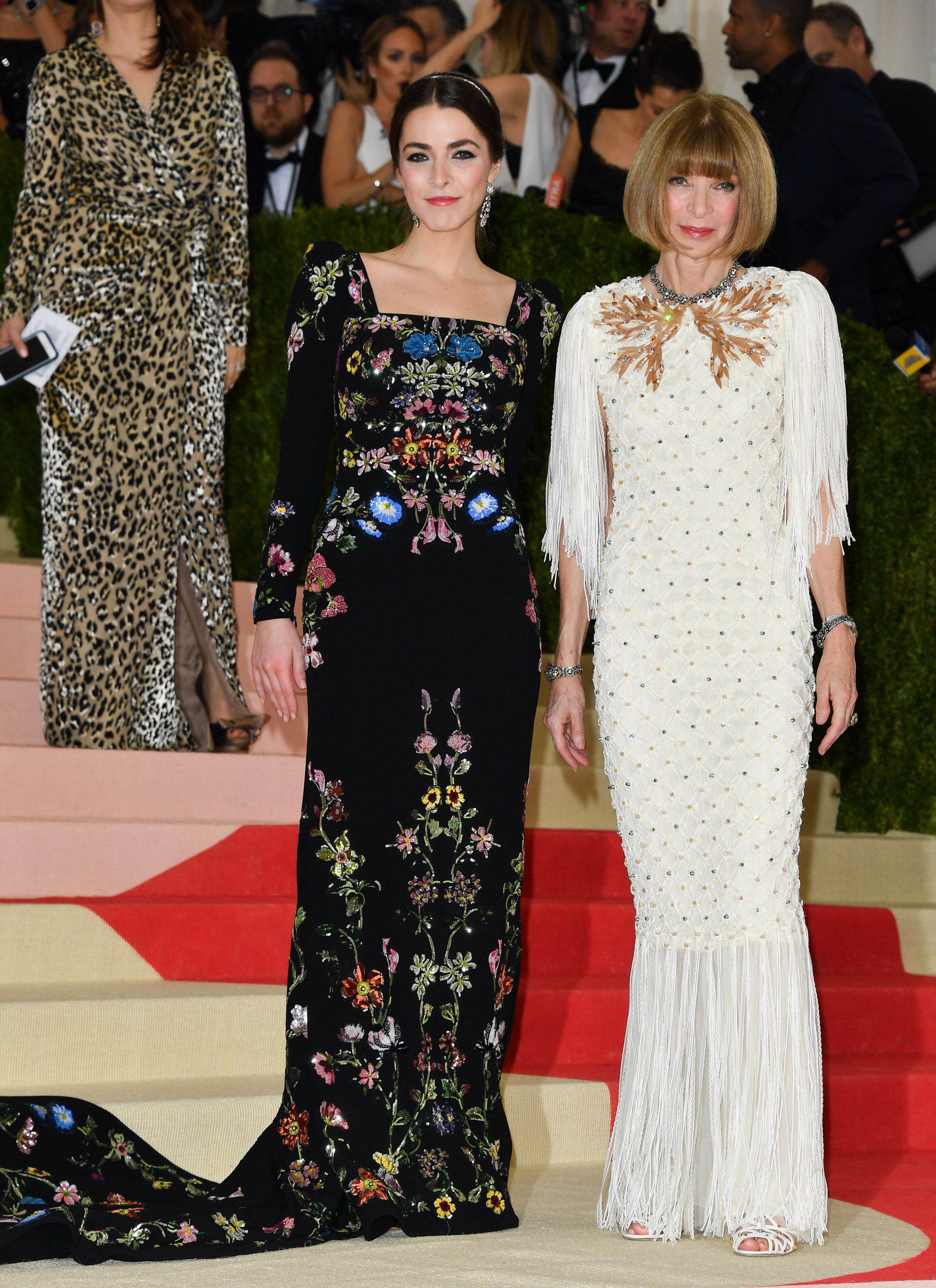 Bee Shaffer and Anna Wintour opted for florals and fringes at the Met Gala celebrating "Manus x Machina: Fashion in an Age of Technology" on May 2, 2016, in New York City.